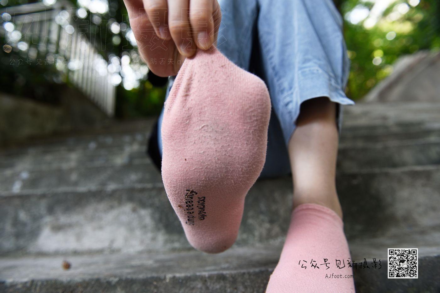 [见新摄影]NO.013-大学护理美女户外牛仔裤棉袜 [63P]插图4