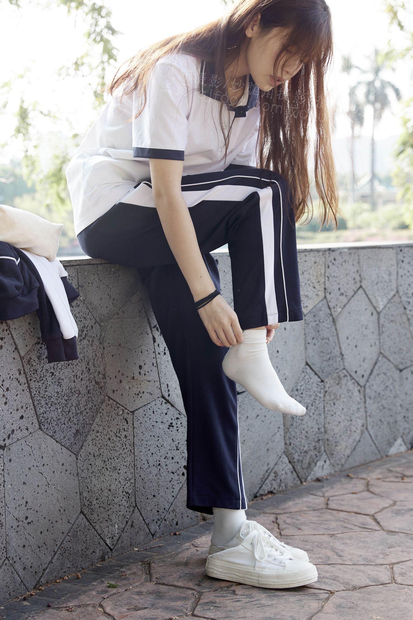 [见新摄影]NO.045 抖音可爱学院风，奶乖少女 [160P]插图8