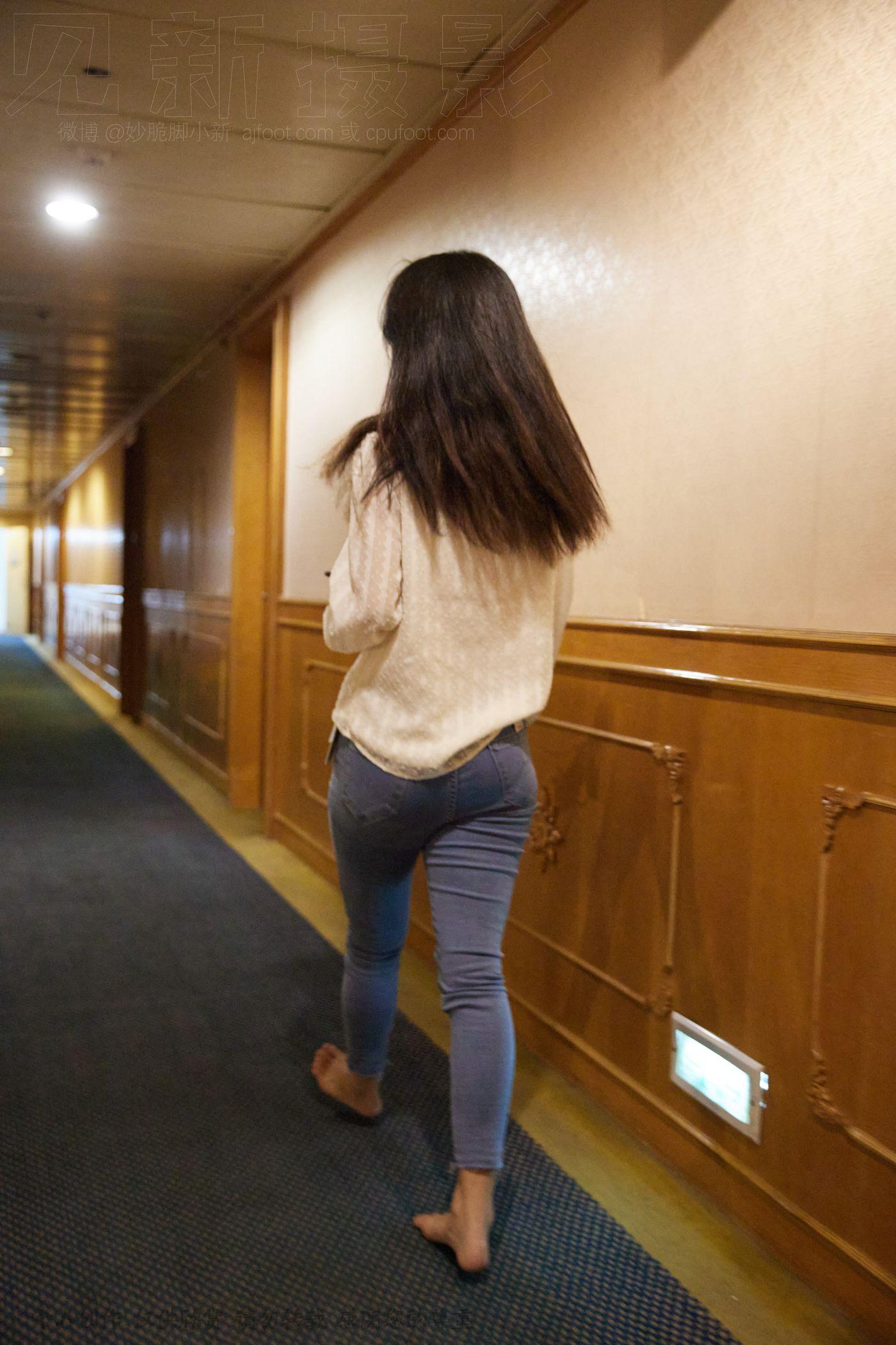 [见新摄影]NO.035 王家卫风格红色高跟鞋，质朴的生活气 [2][117P]插图1