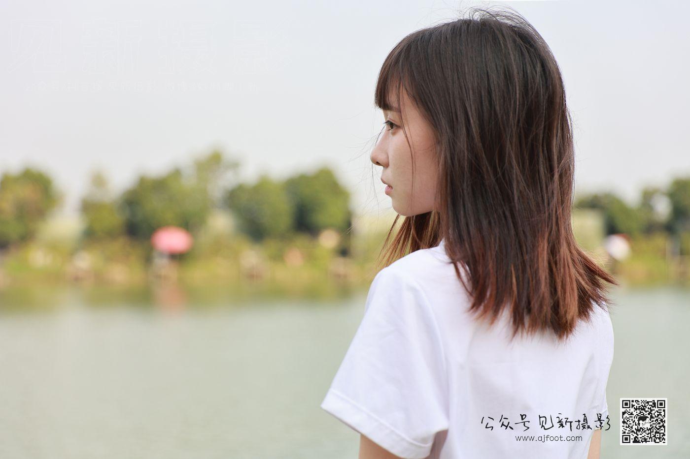 [见新摄影]NO.010-附中 潇潇（20岁 校园少女风 椰子鞋） [112P]插图4