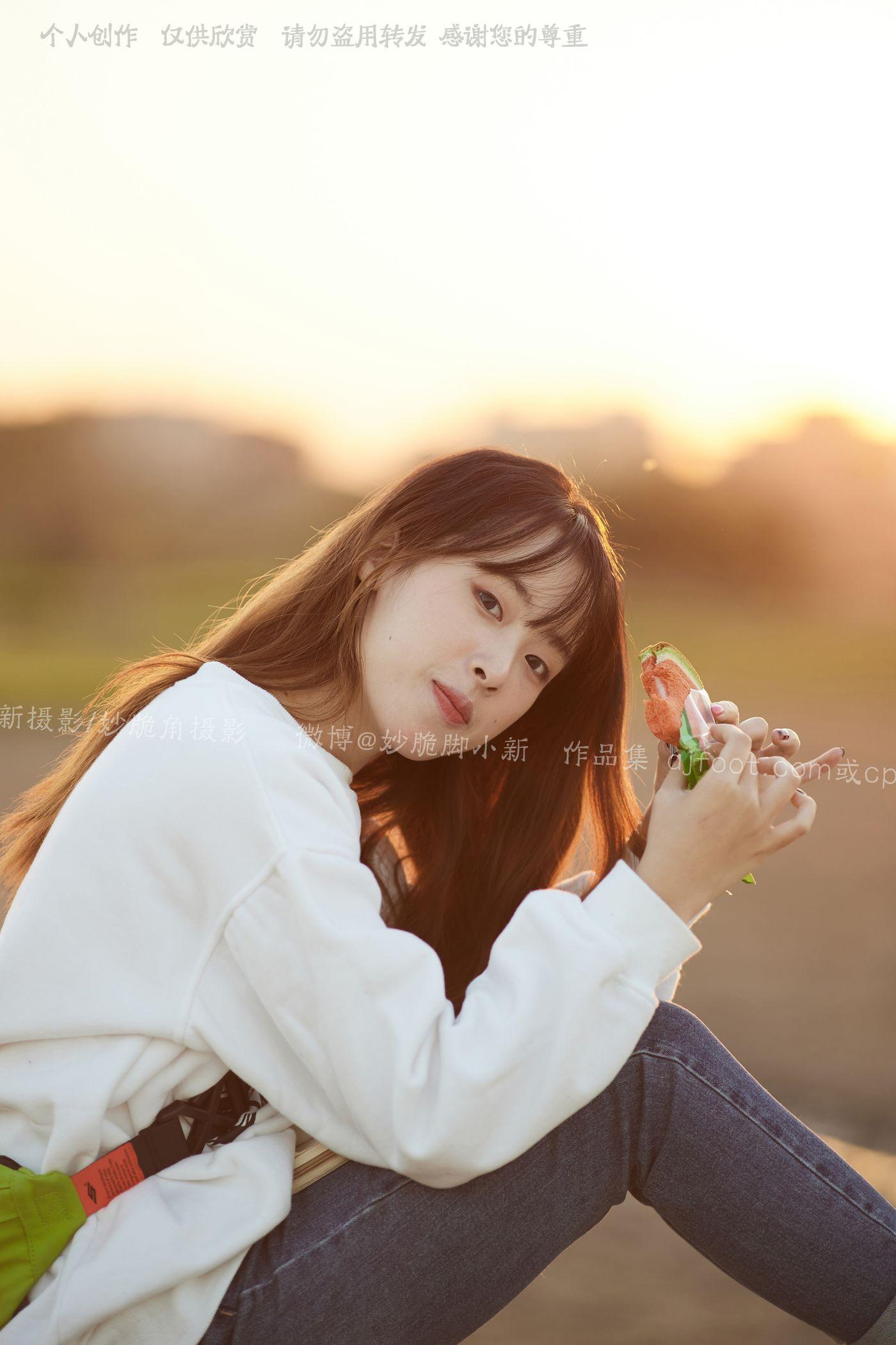[见新摄影]NO.034 追赶落日余晖的逆光少女 [133P]插图