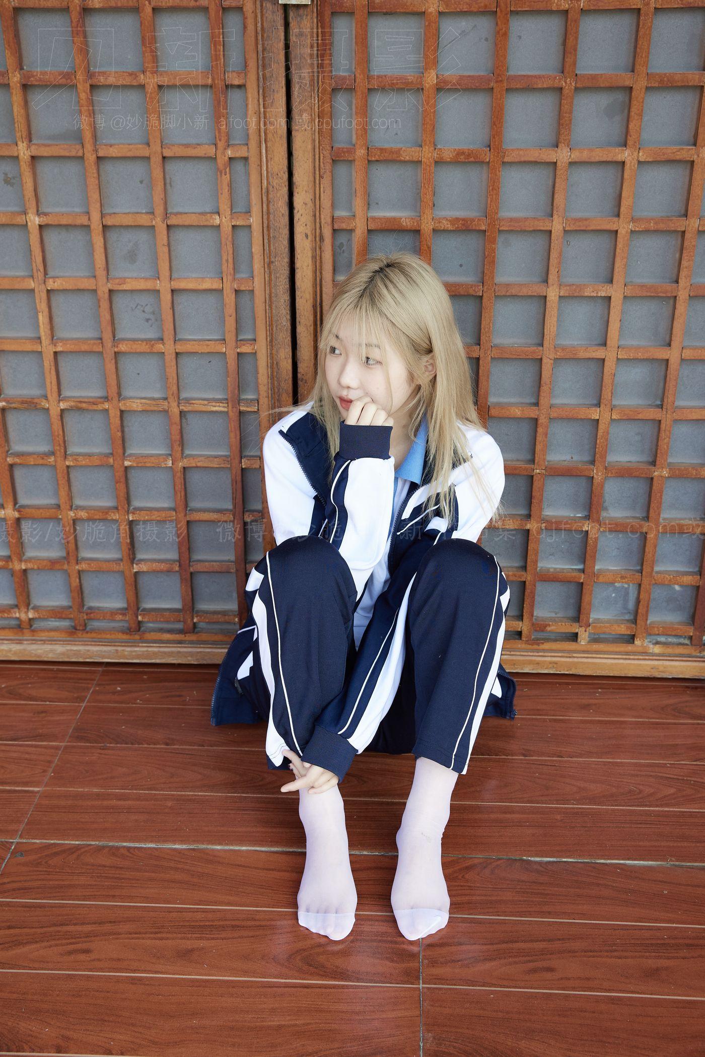 [见新摄影]NO.042 黄头发甜美甜美小姐姐 – 最后合作 [120P]插图2