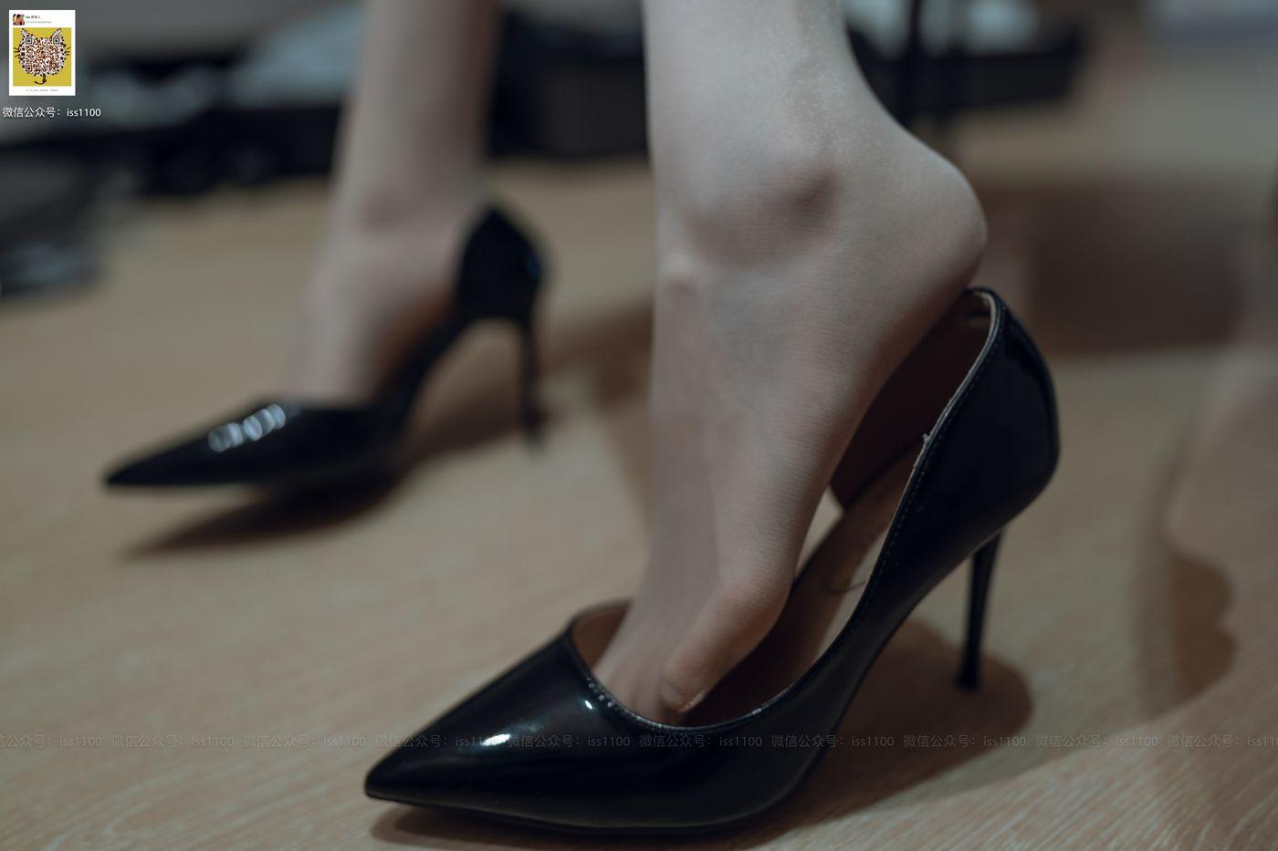 ISS系列 043 酸酸 职业装 [97P]插图1