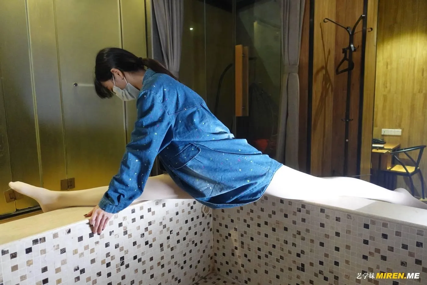 [ROSI艺学妹]2021.10.24 NO.239[76P]插图1