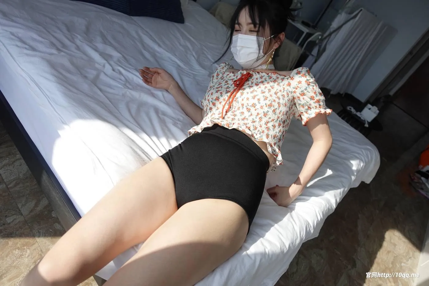 [ROSI口罩系列]2022.03.27 NO.2114 [98P]插图1
