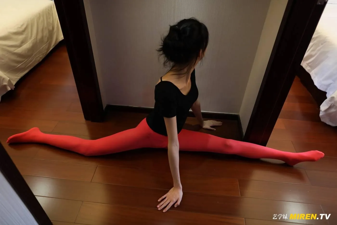 [ROSI艺学妹]2020.03.27 NO.110[76P]插图6