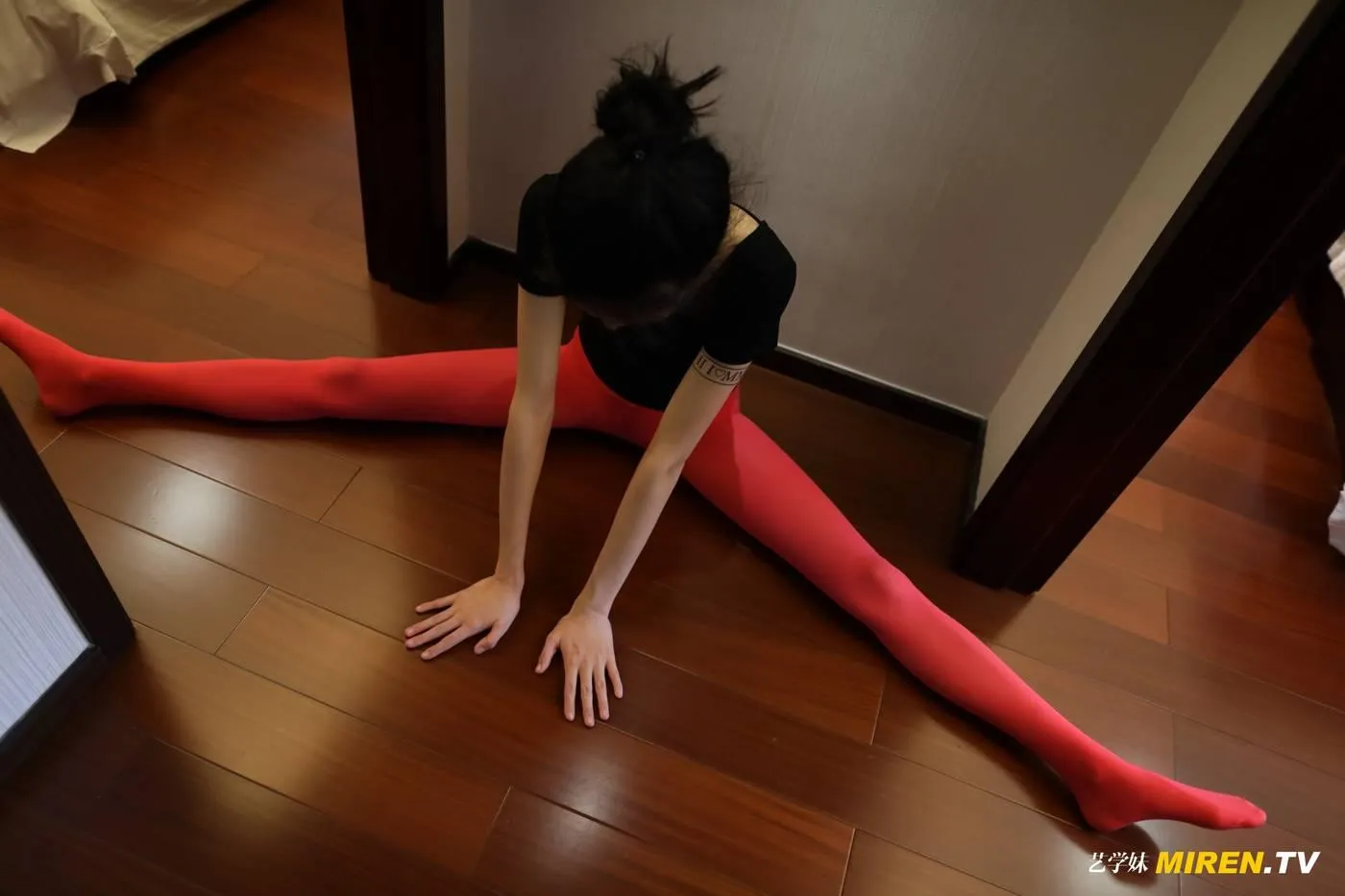 [ROSI艺学妹]2020.03.27 NO.110[76P]插图8