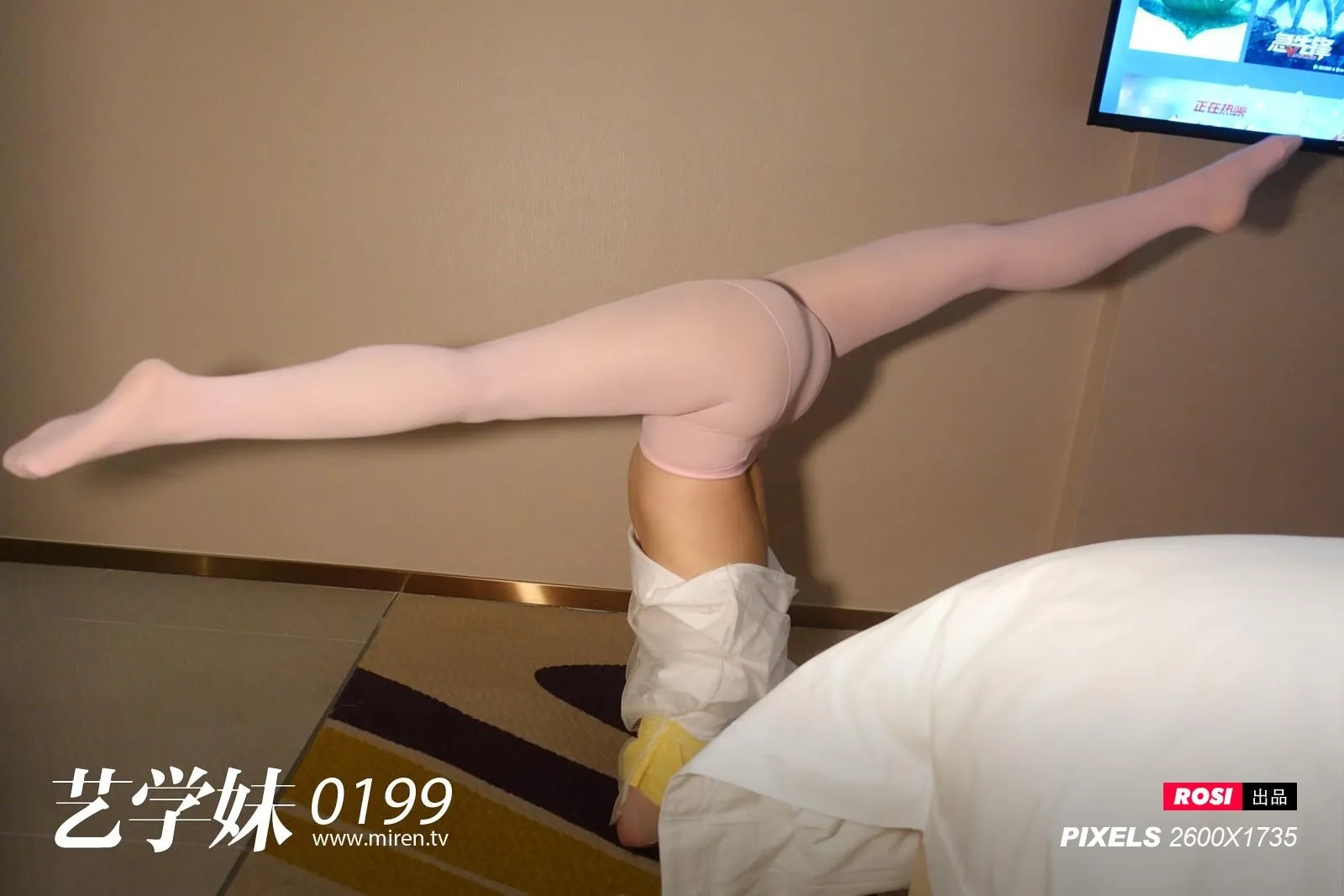 [ROSI艺学妹]2020.12.04 NO.199[33P]插图2
