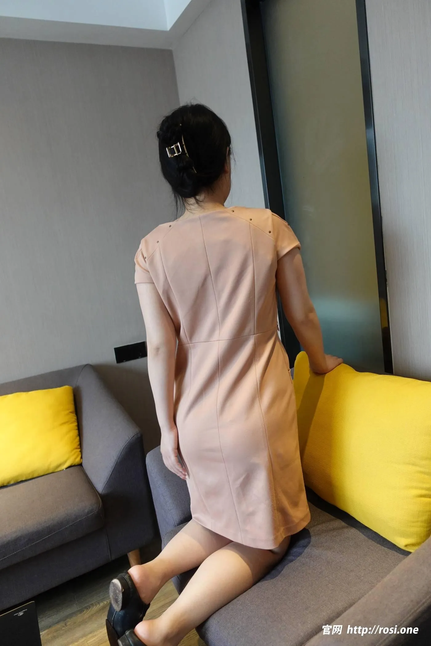 [ROSI写真]2022.09.13 NO.3935[143P]插图1