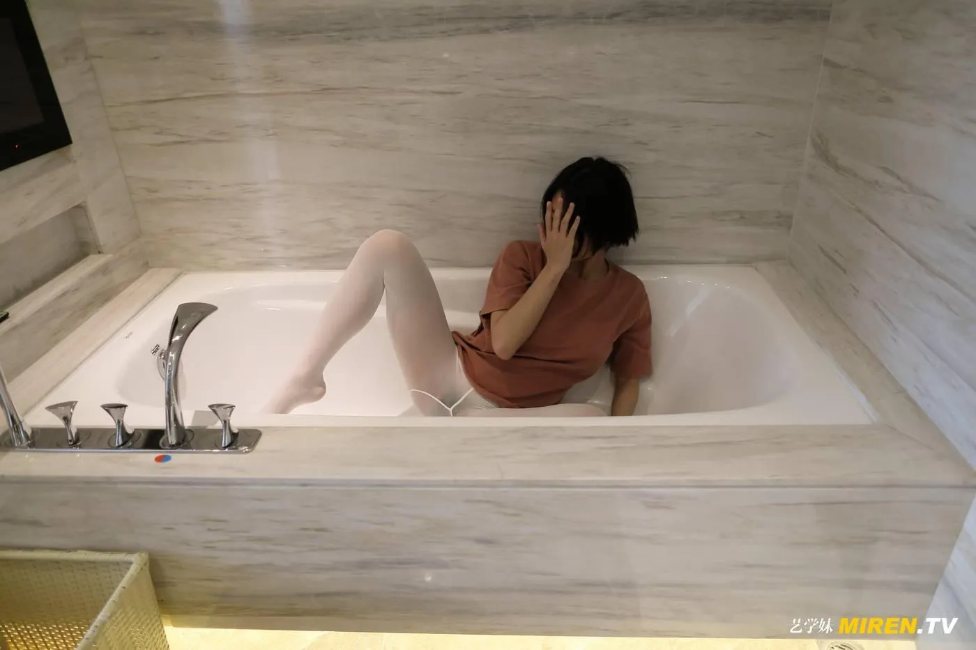 [ROSI艺学妹]2020.02.06 NO.069[63P]插图1