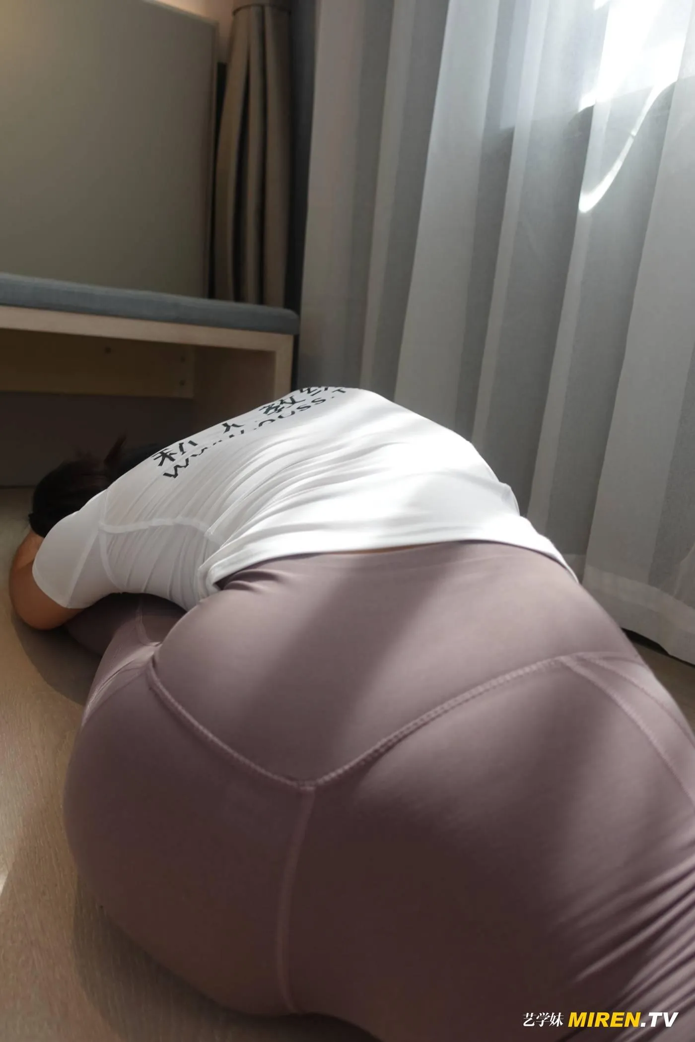 [ROSI艺学妹]2020.10.24 NO.195[92P]插图8