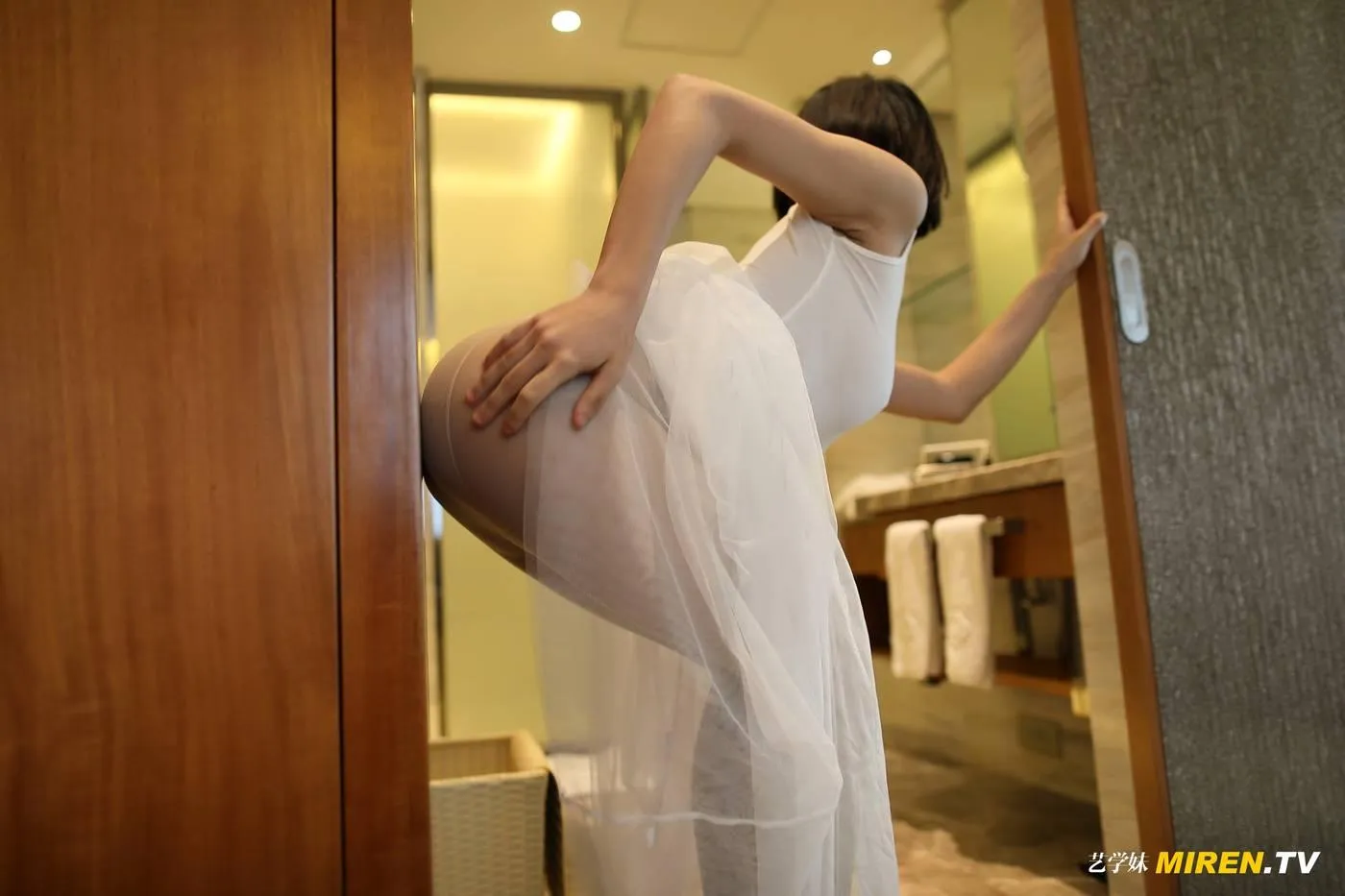[ROSI艺学妹]2020.03.22 NO.105[100P]插图5