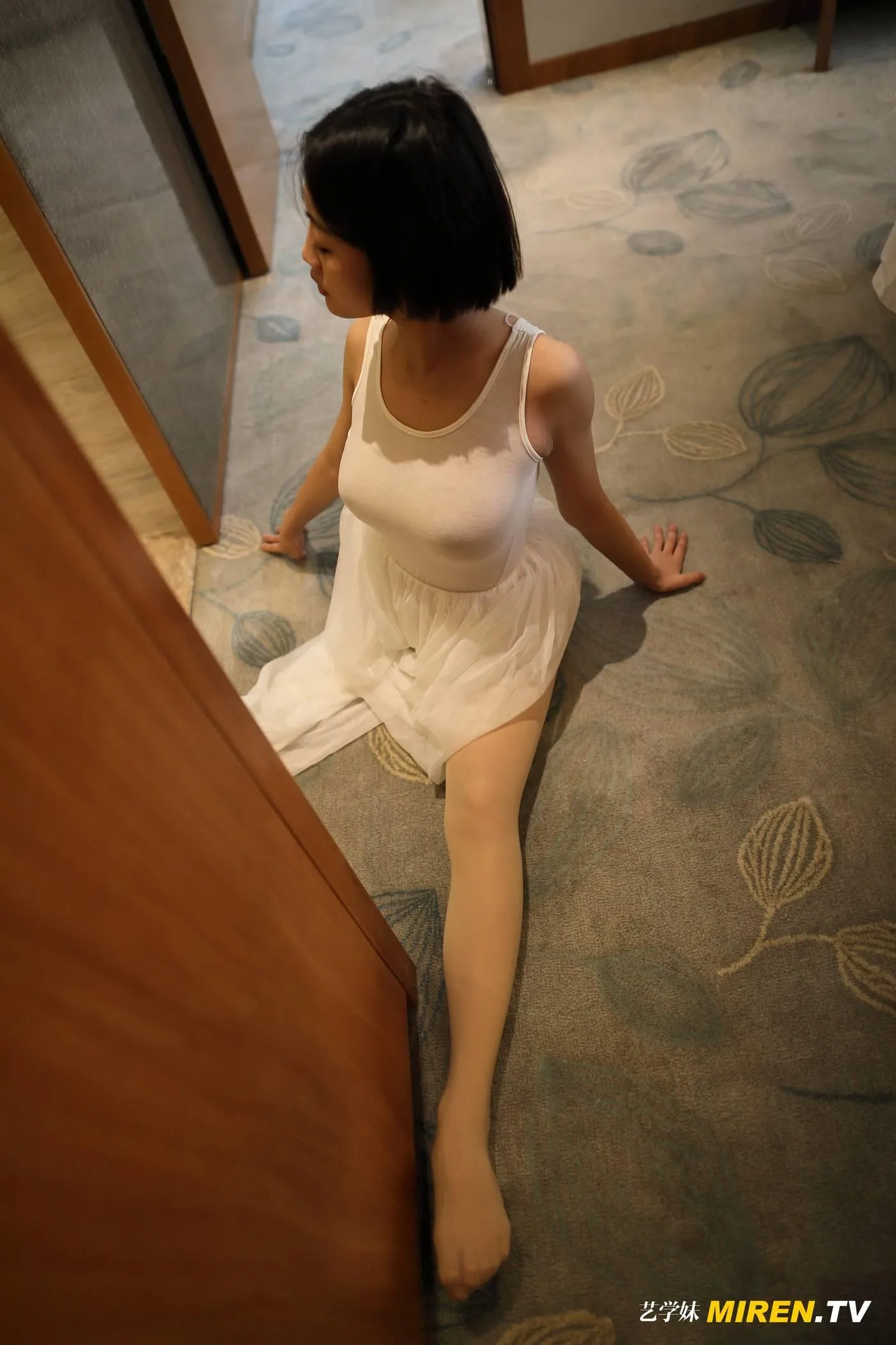[ROSI艺学妹]2020.03.22 NO.105[100P]插图9