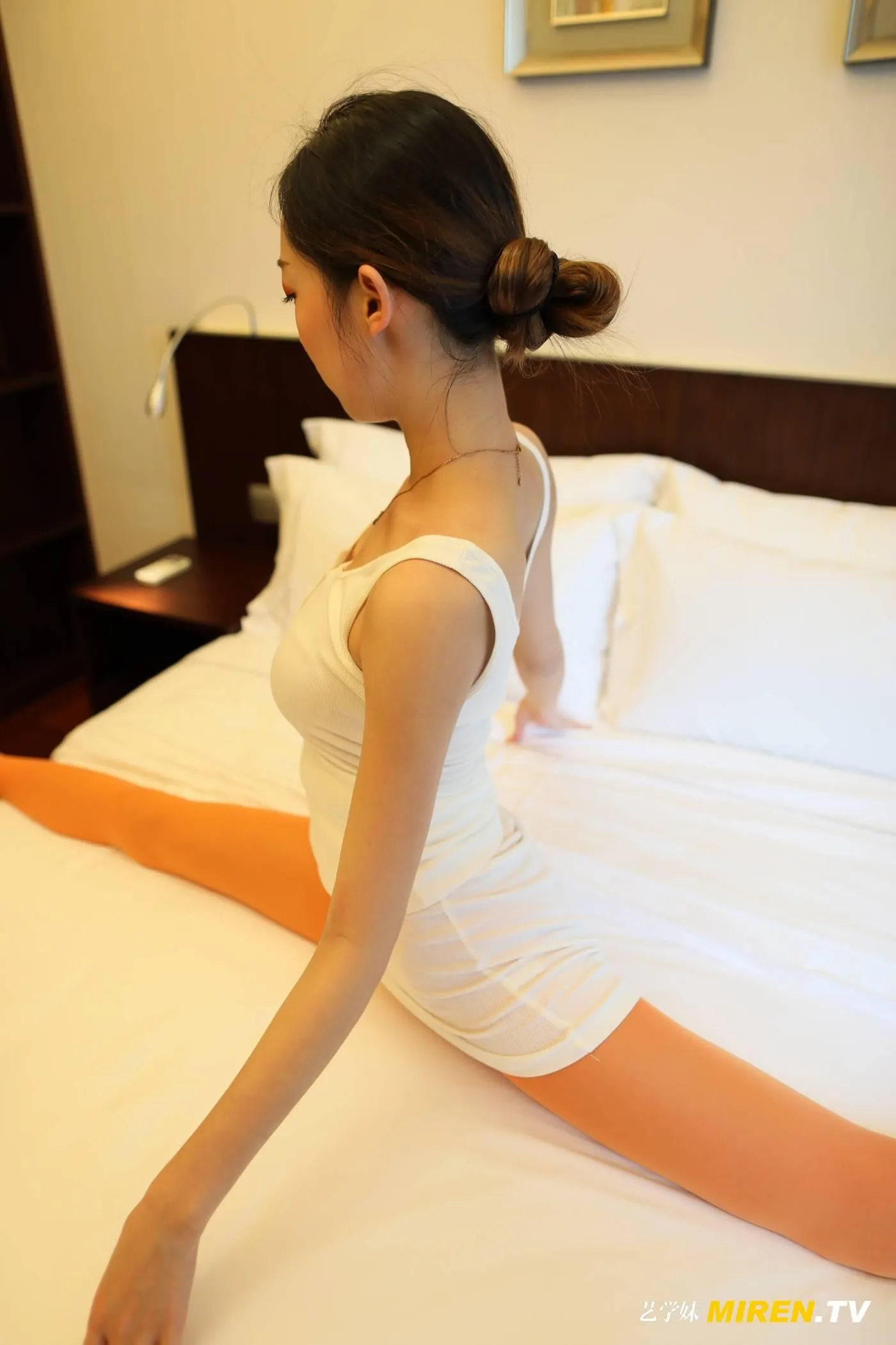 [ROSI艺学妹]2020.03.15 NO.098[58P]插图1