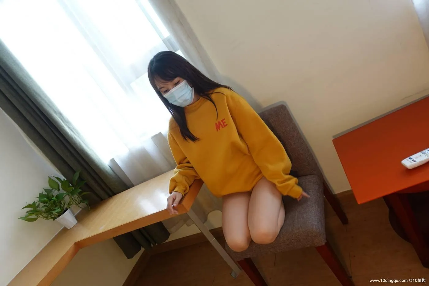 [ROSI口罩系列]2021.08.04 NO.1879[55P]插图