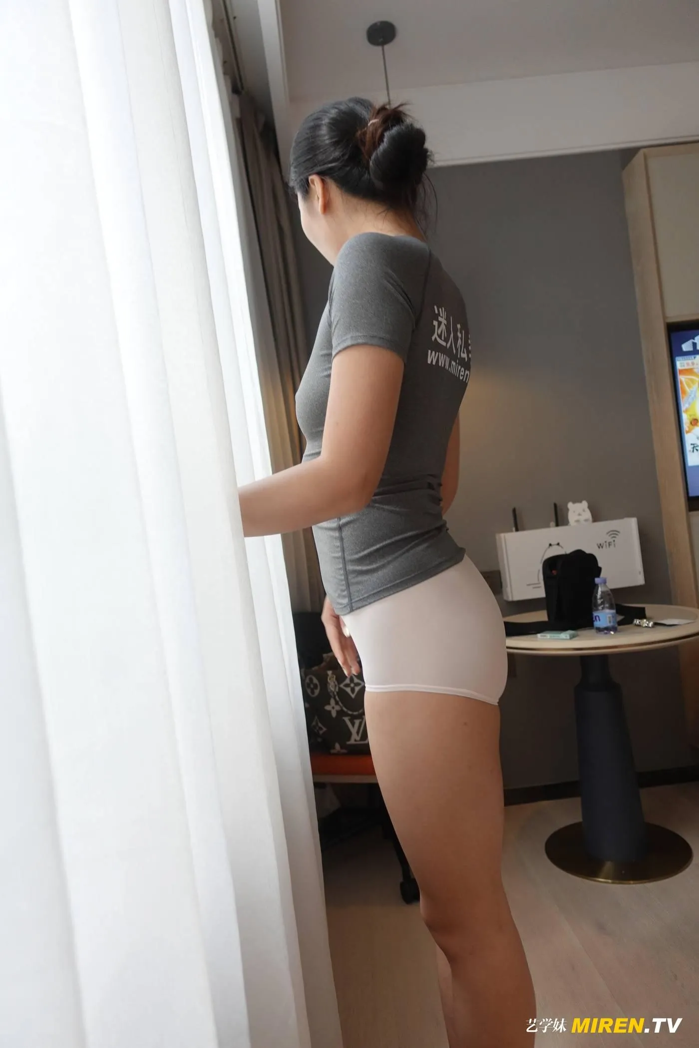 [ROSI艺学妹]2020.08.13 NO.170[52P]插图1