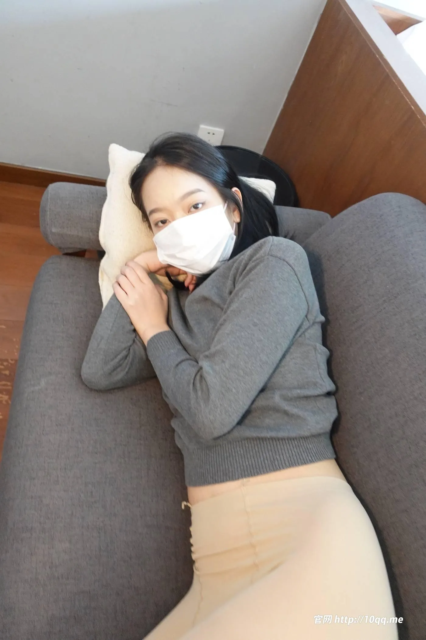 [ROSI口罩系列]2022.10.17 NO.2318[64P]插图2