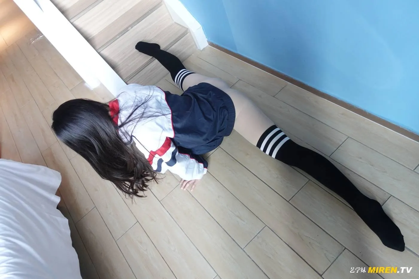 [ROSI艺学妹]2020.12.18 NO.207[51P]插图3
