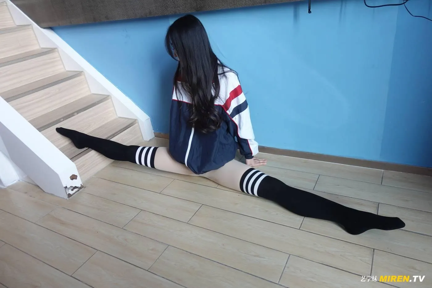 [ROSI艺学妹]2020.12.18 NO.207[51P]插图8