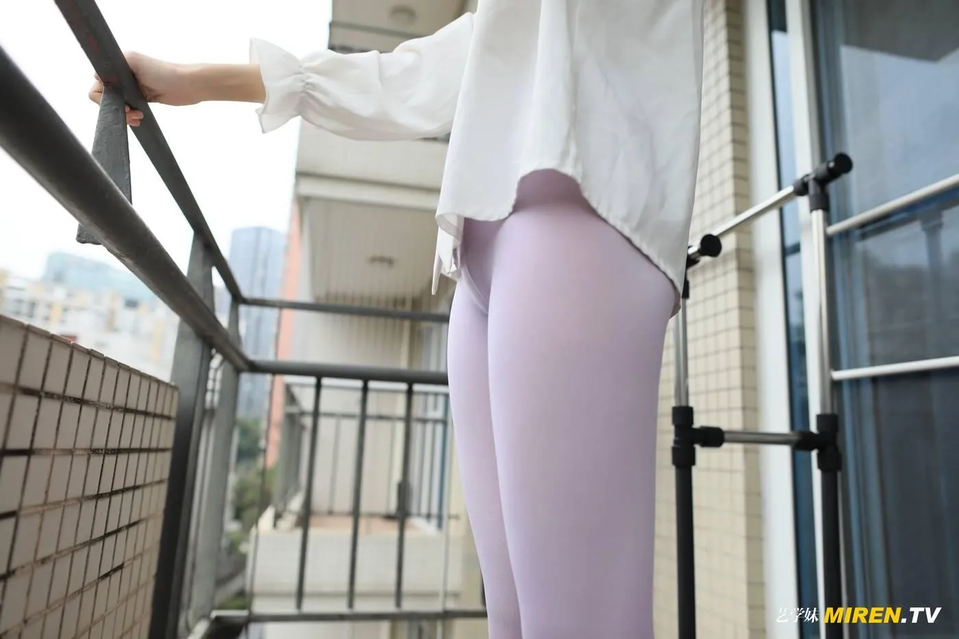 [ROSI艺学妹]2020.04.21 NO.114[70P]插图