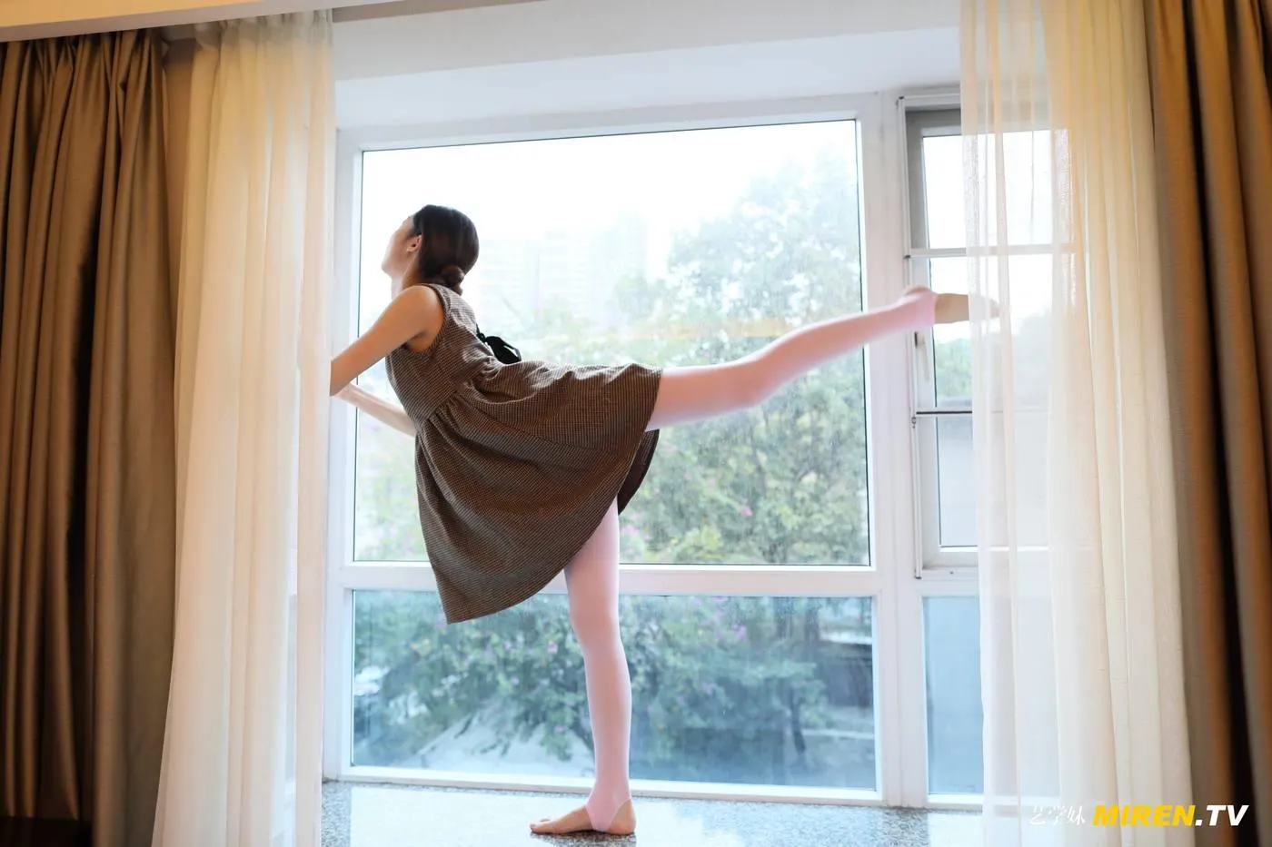 [ROSI艺学妹]2020.03.23 NO.106[72P]插图7