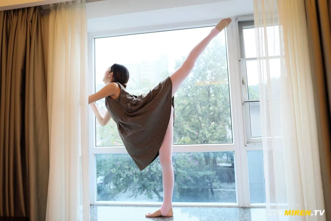 [ROSI艺学妹]2020.03.23 NO.106[72P]插图6