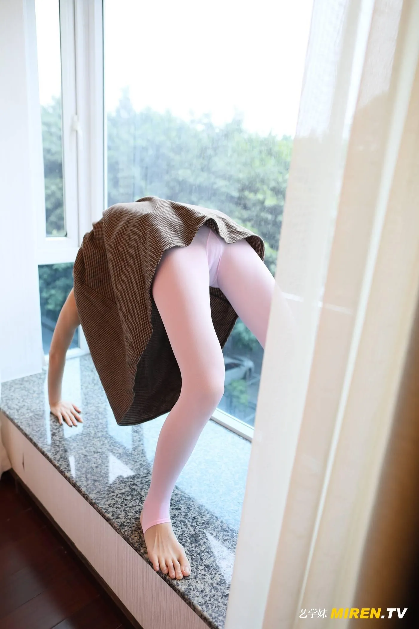 [ROSI艺学妹]2020.03.23 NO.106[72P]插图1