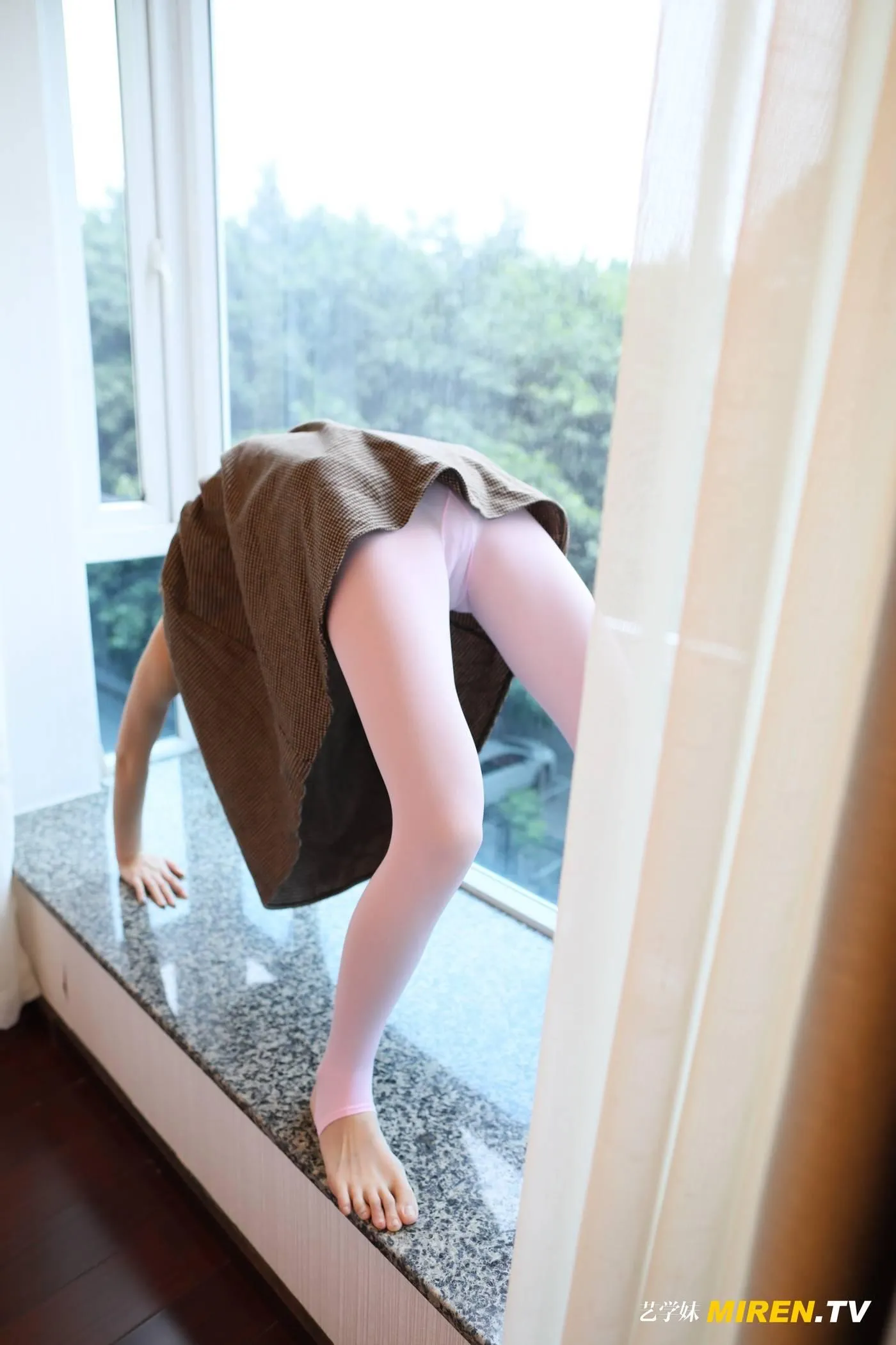[ROSI艺学妹]2020.03.23 NO.106[72P]插图3