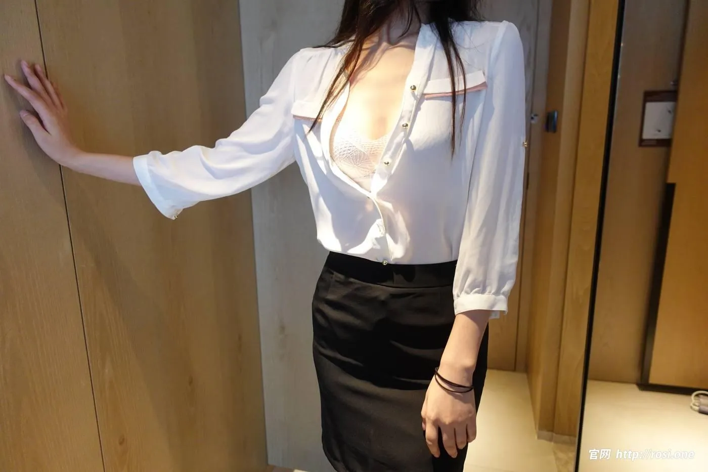 [ROSI写真]2023.01.27 NO.4071[1][82P]插图1