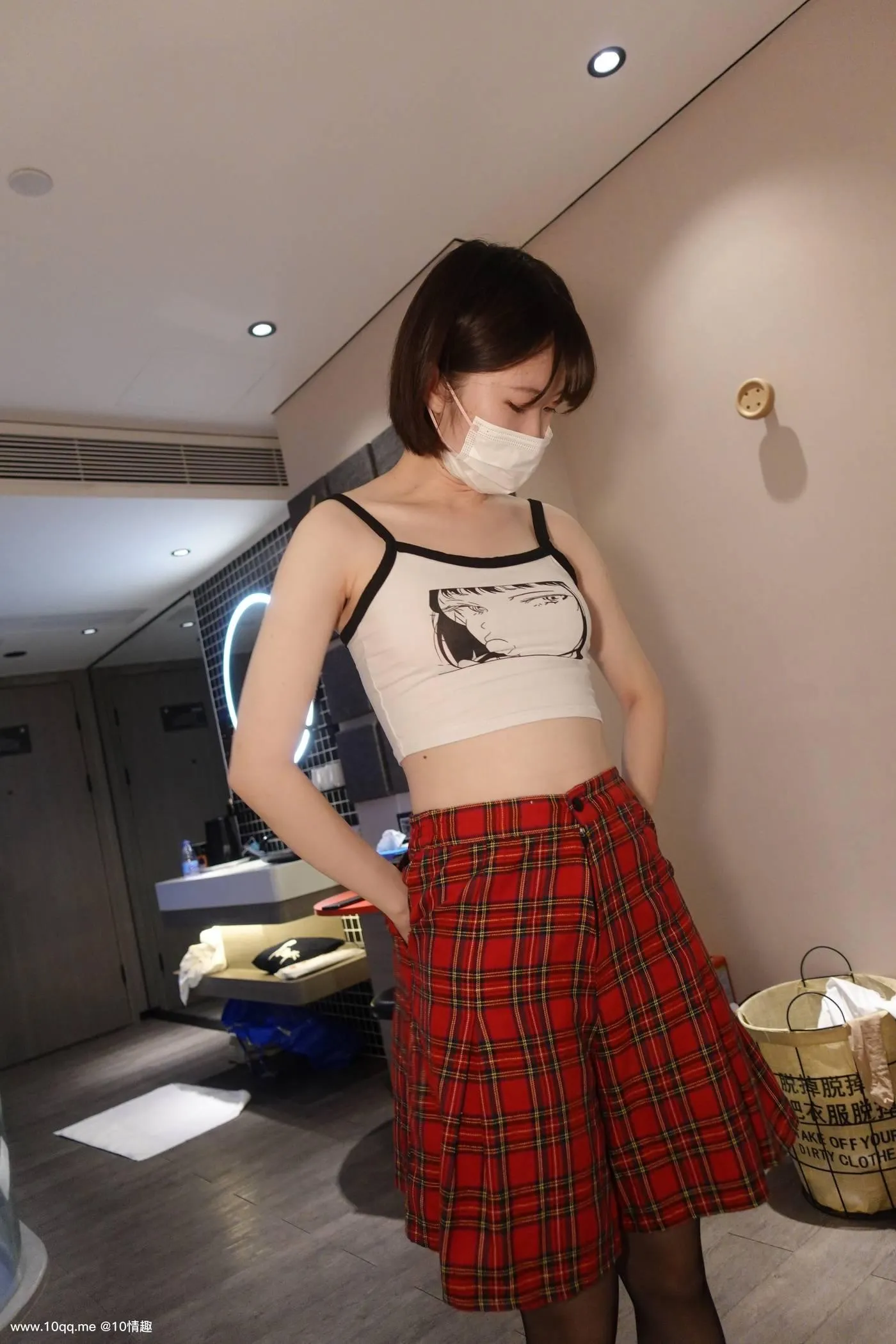 [ROSI口罩系列]2021.10.21 NO.1957[64P]插图1