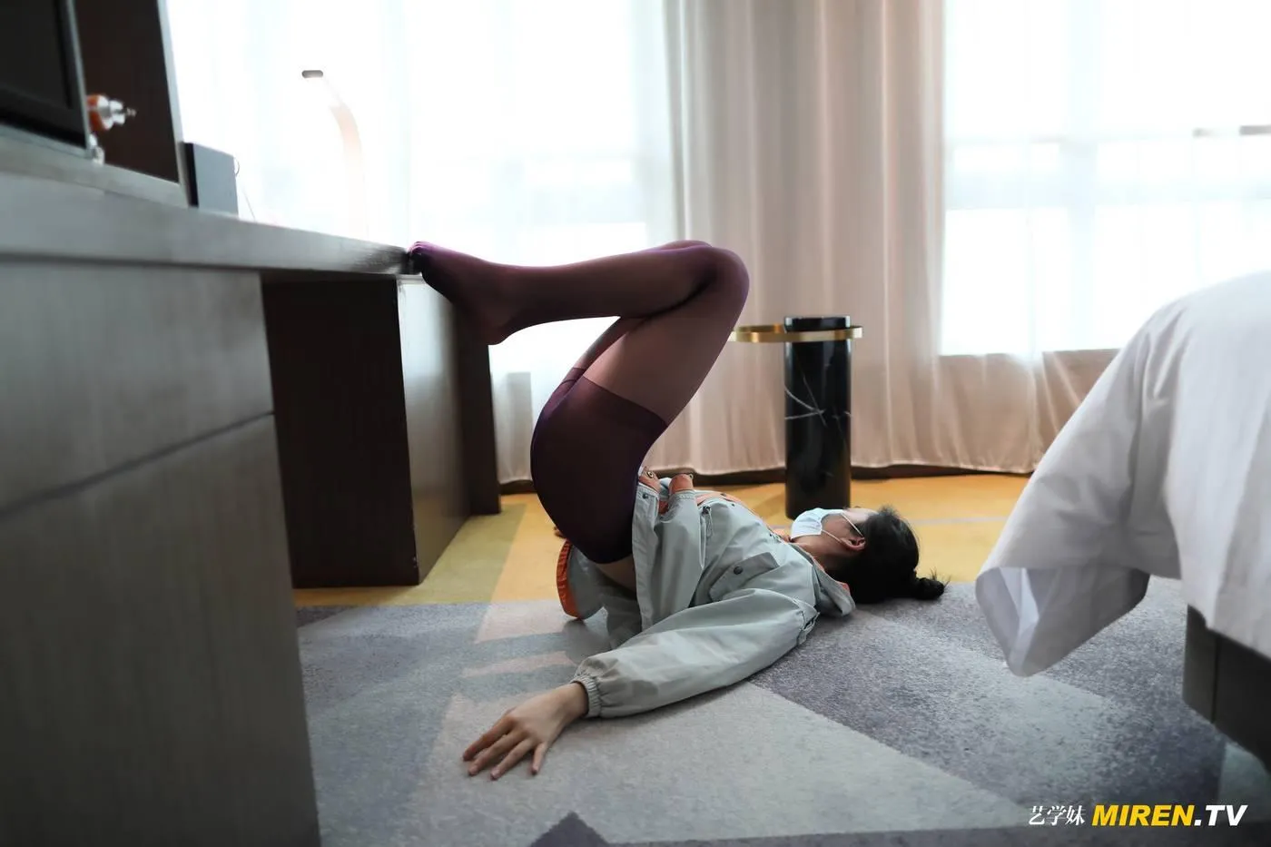 [ROSI艺学妹]2020.11.26 NO.198[91P]插图2