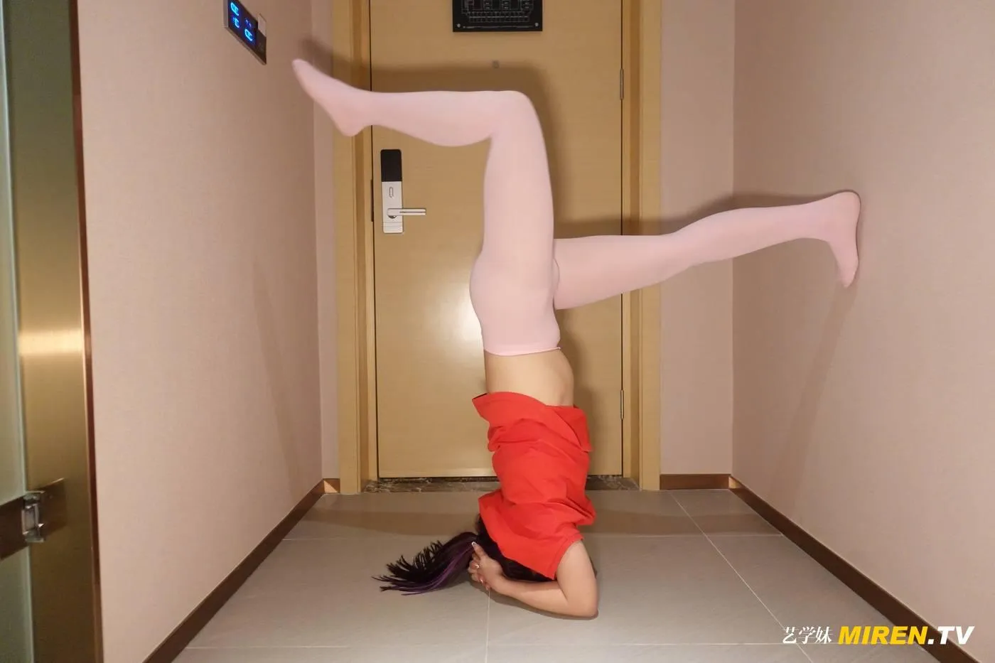 [ROSI艺学妹]2020.12.22 NO.210[62P]插图4