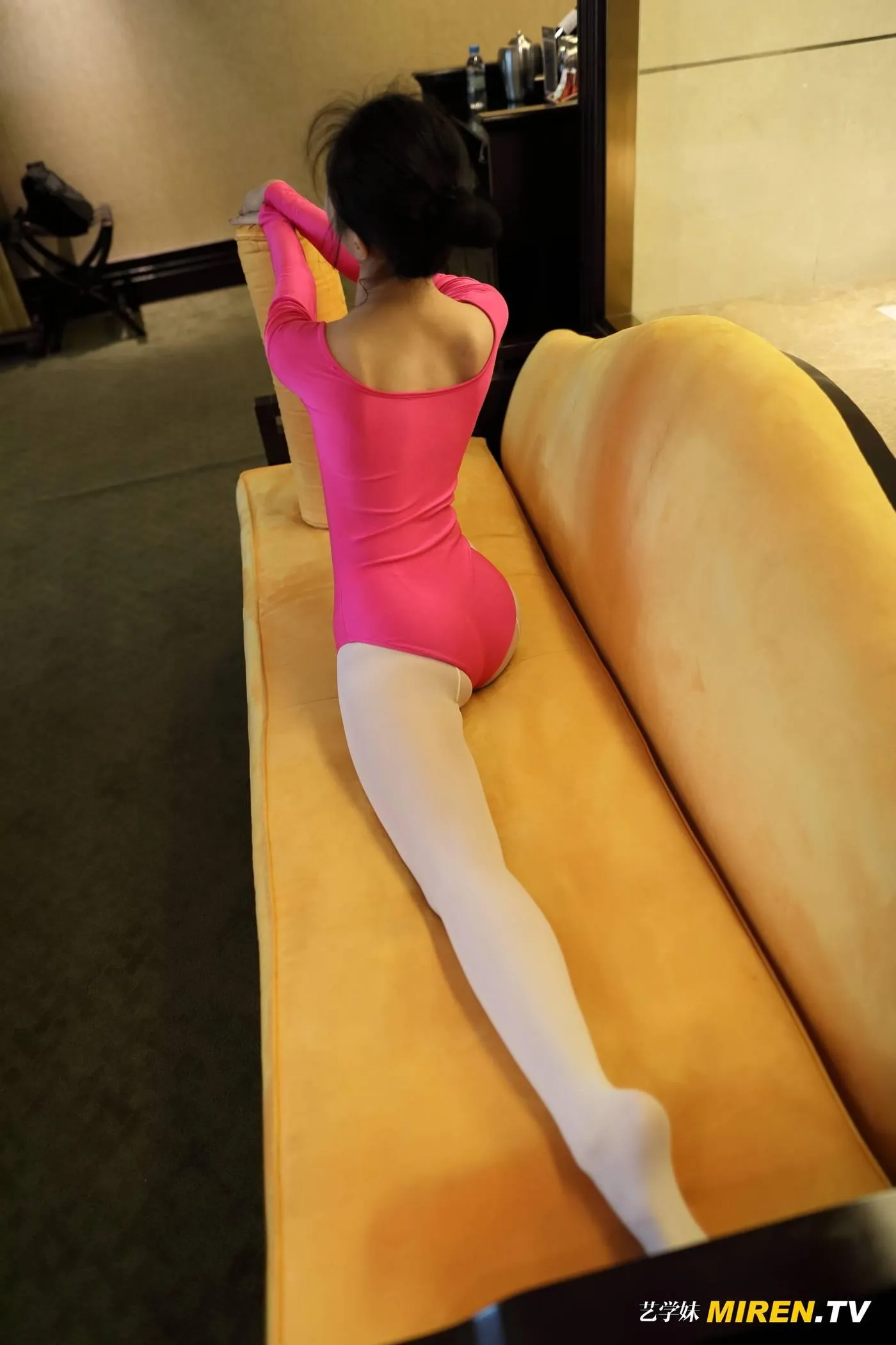 [ROSI写真] 艺学妹 2020.01.11 NO.0043[48P]插图1