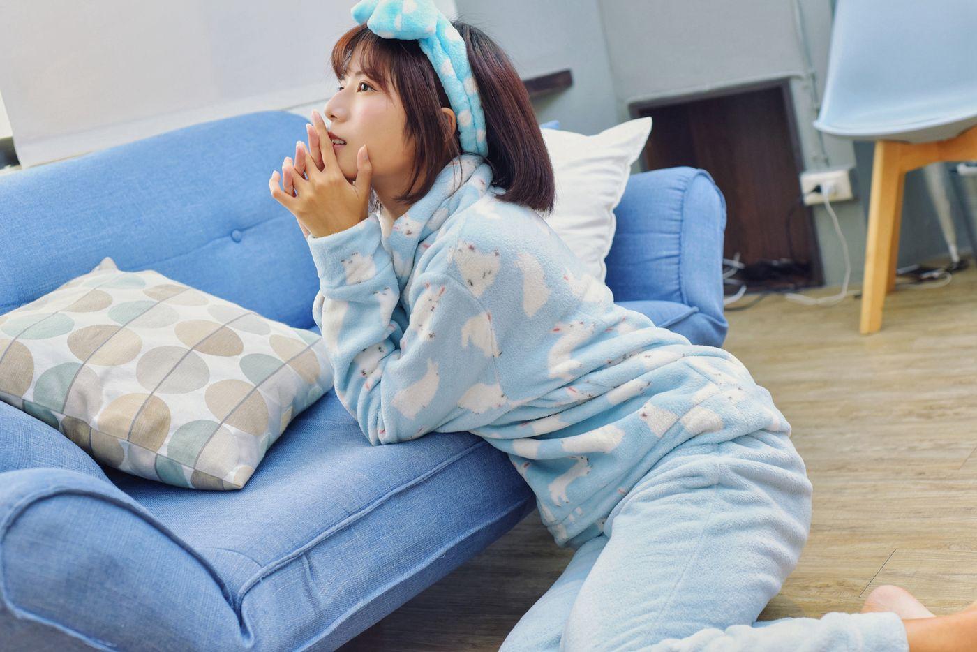制服の女生 NO.005 方唯真 OL黑丝[29P]插图3