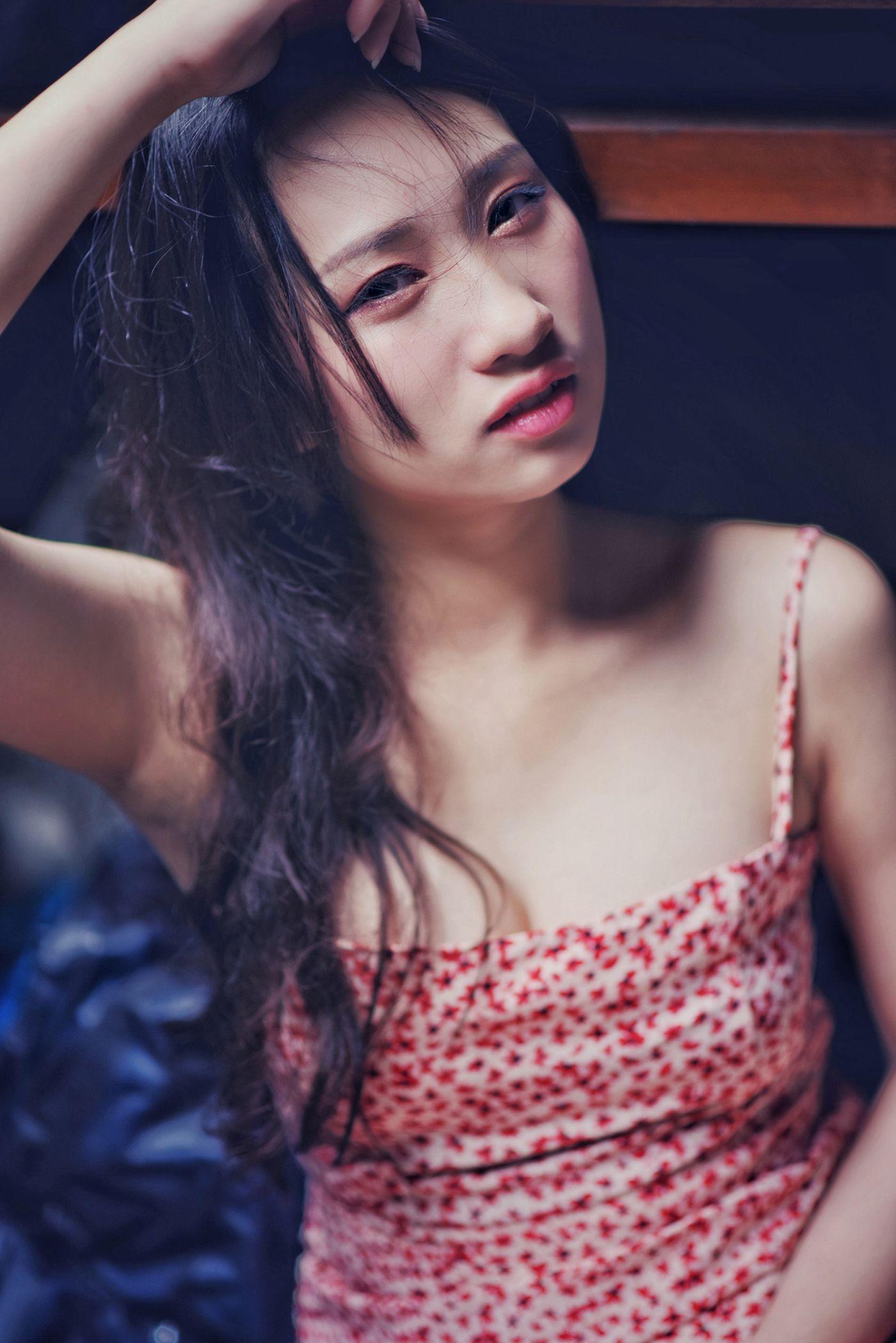 制服の女生 NO.006 岑晴晴 慵懒的性感[52P]插图5