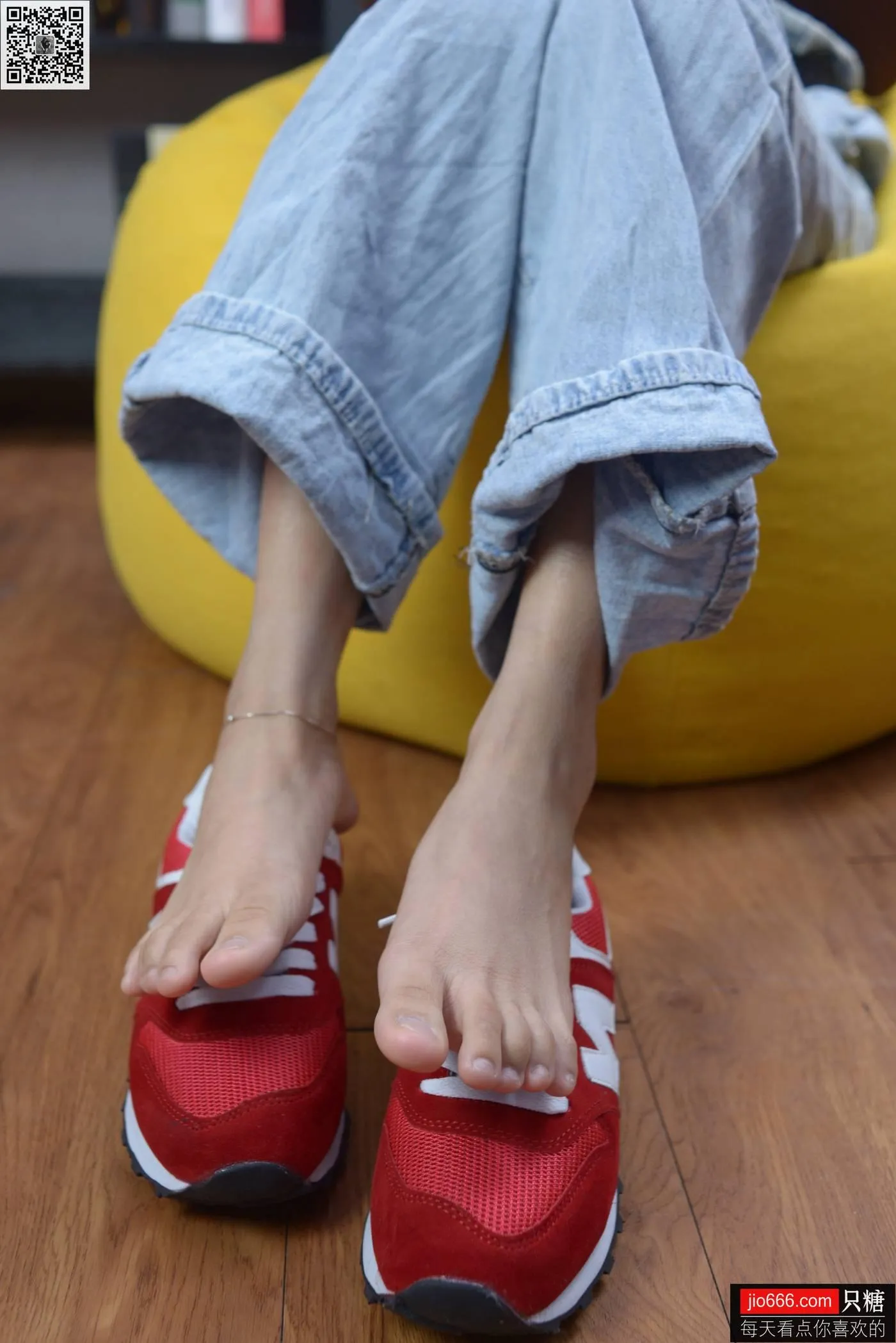 只糖视觉 129期：冬冬 红与白里的温暖时光 [2][129P]插图2
