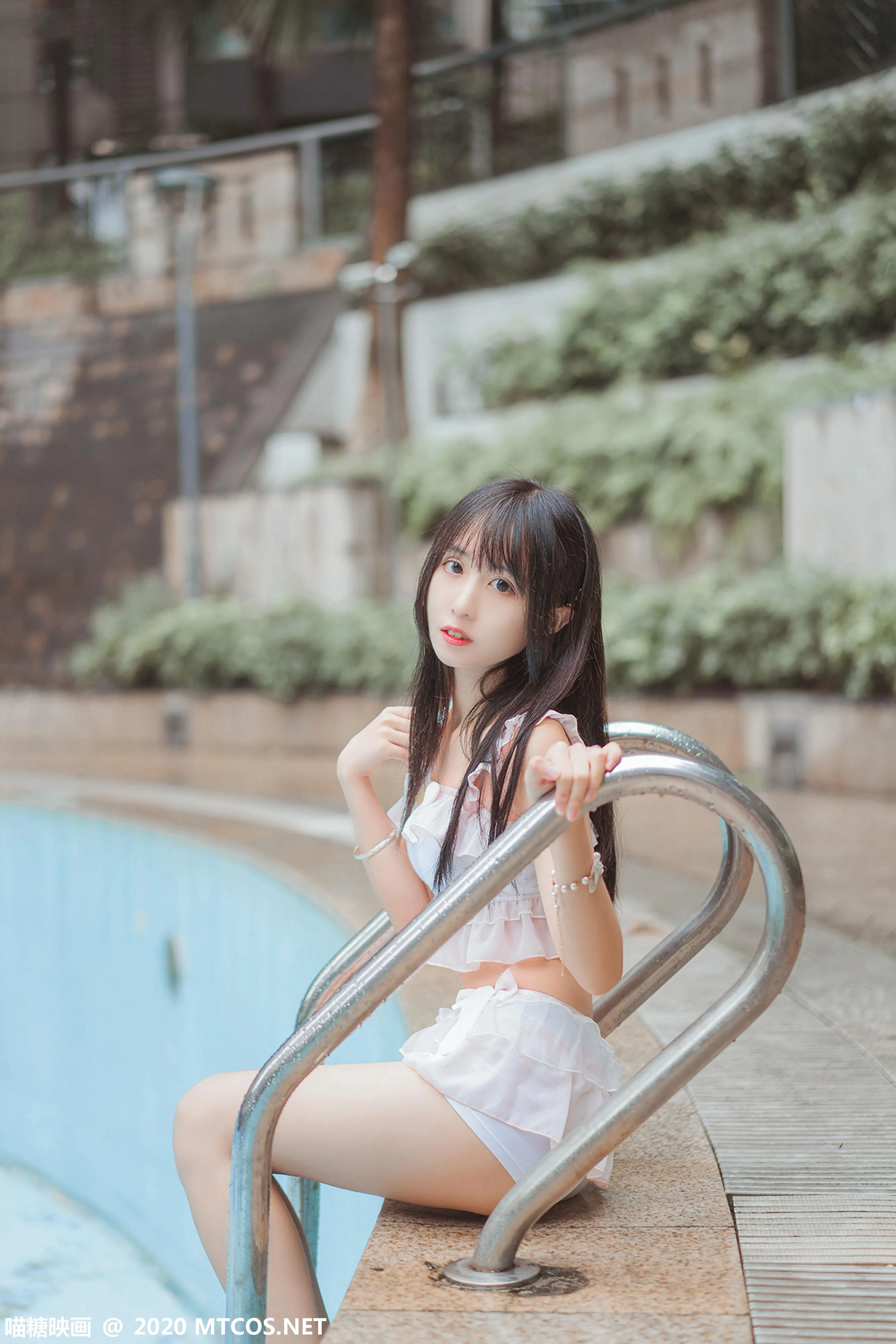 [喵糖映画] VOL.312 泳池萌妹[35P]插图4