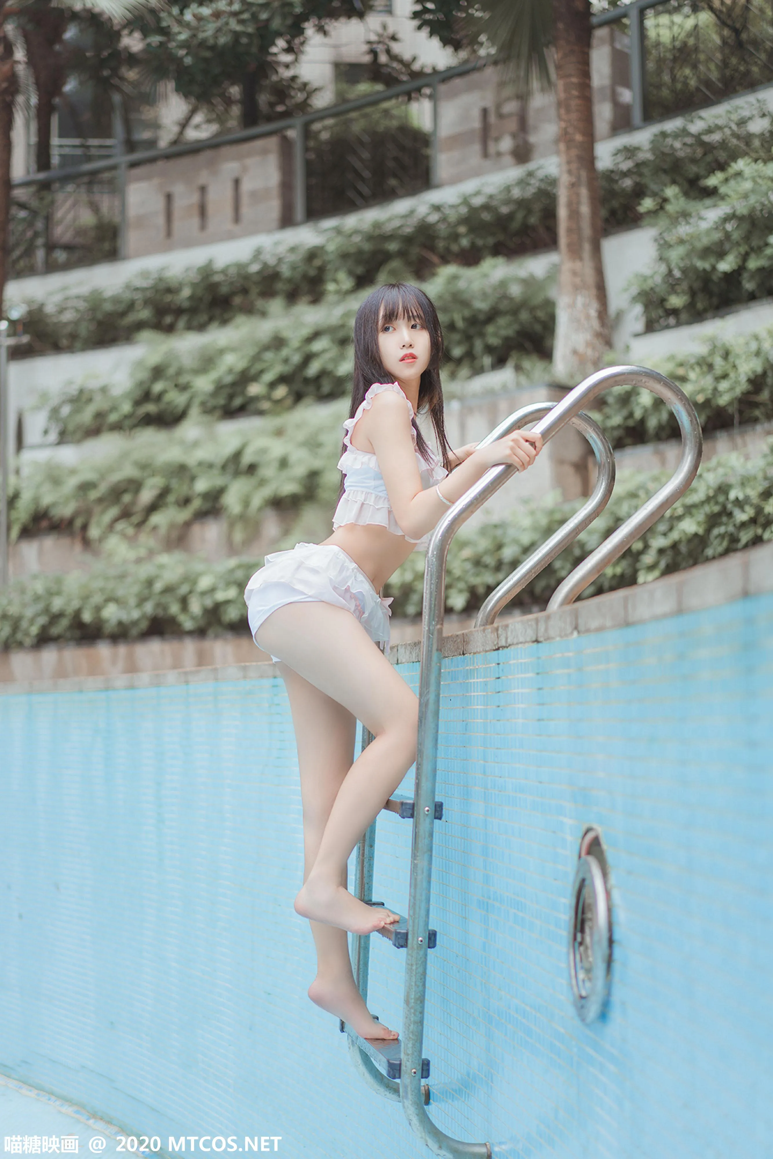 [喵糖映画] VOL.312 泳池萌妹[35P]插图7