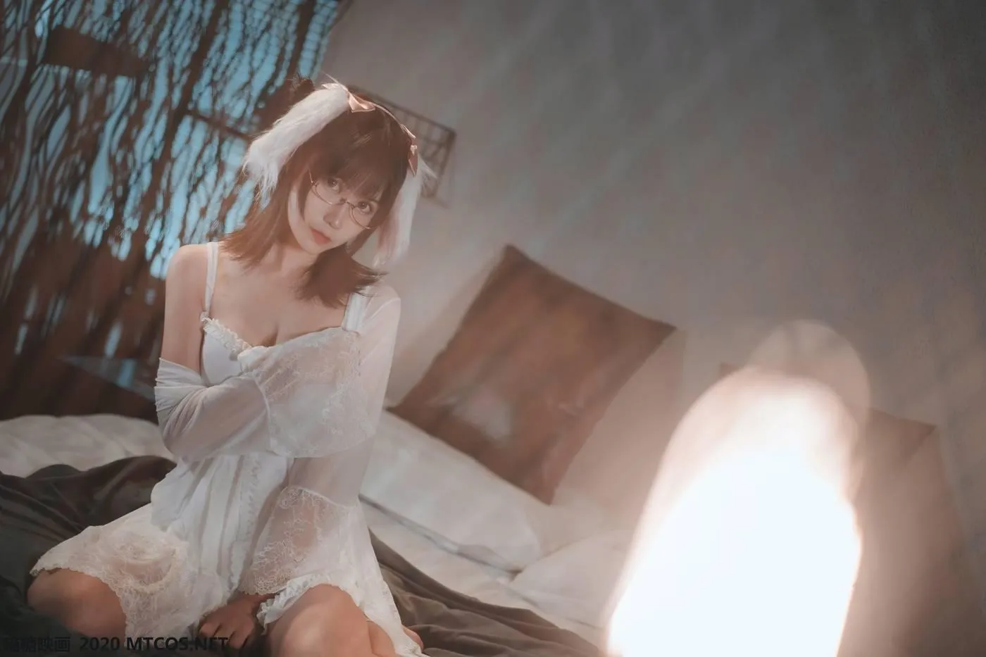 [喵糖映画] VOL.139 白色私房睡裙[26P]插图1