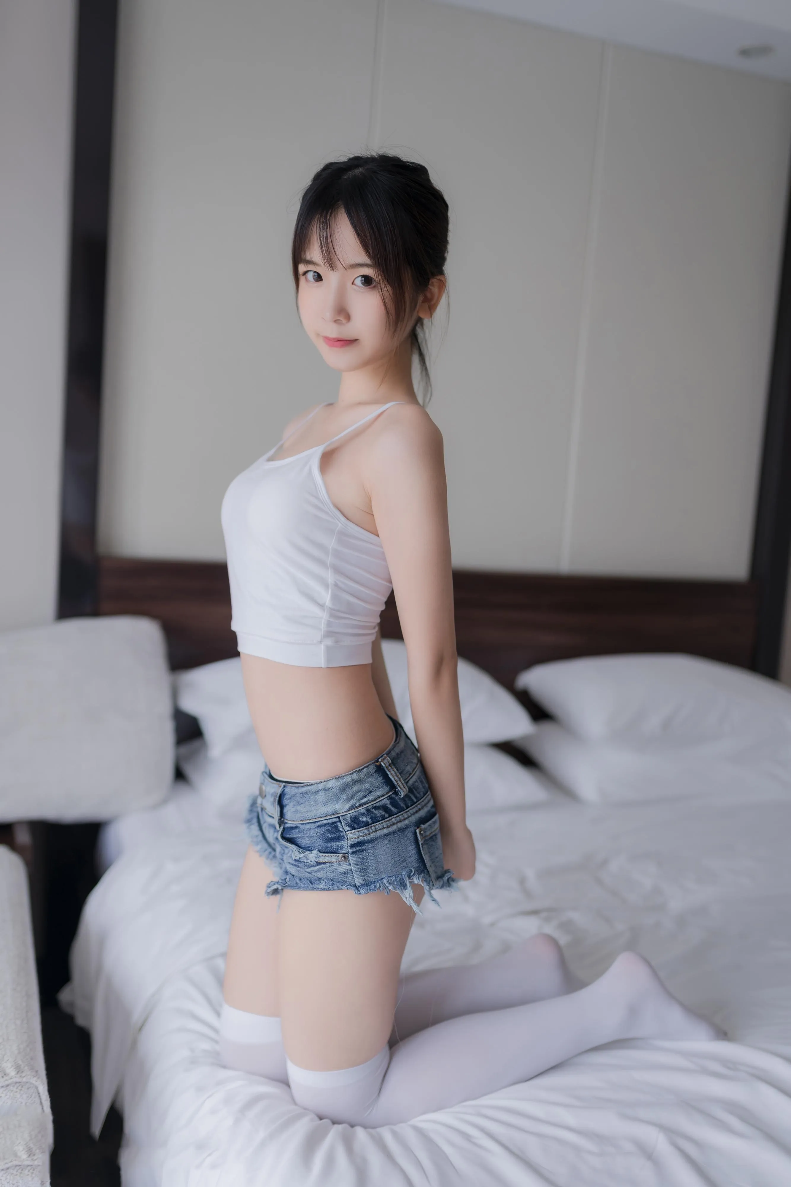 [喵糖映画]VOL.442 吊带热裤[36P]插图5