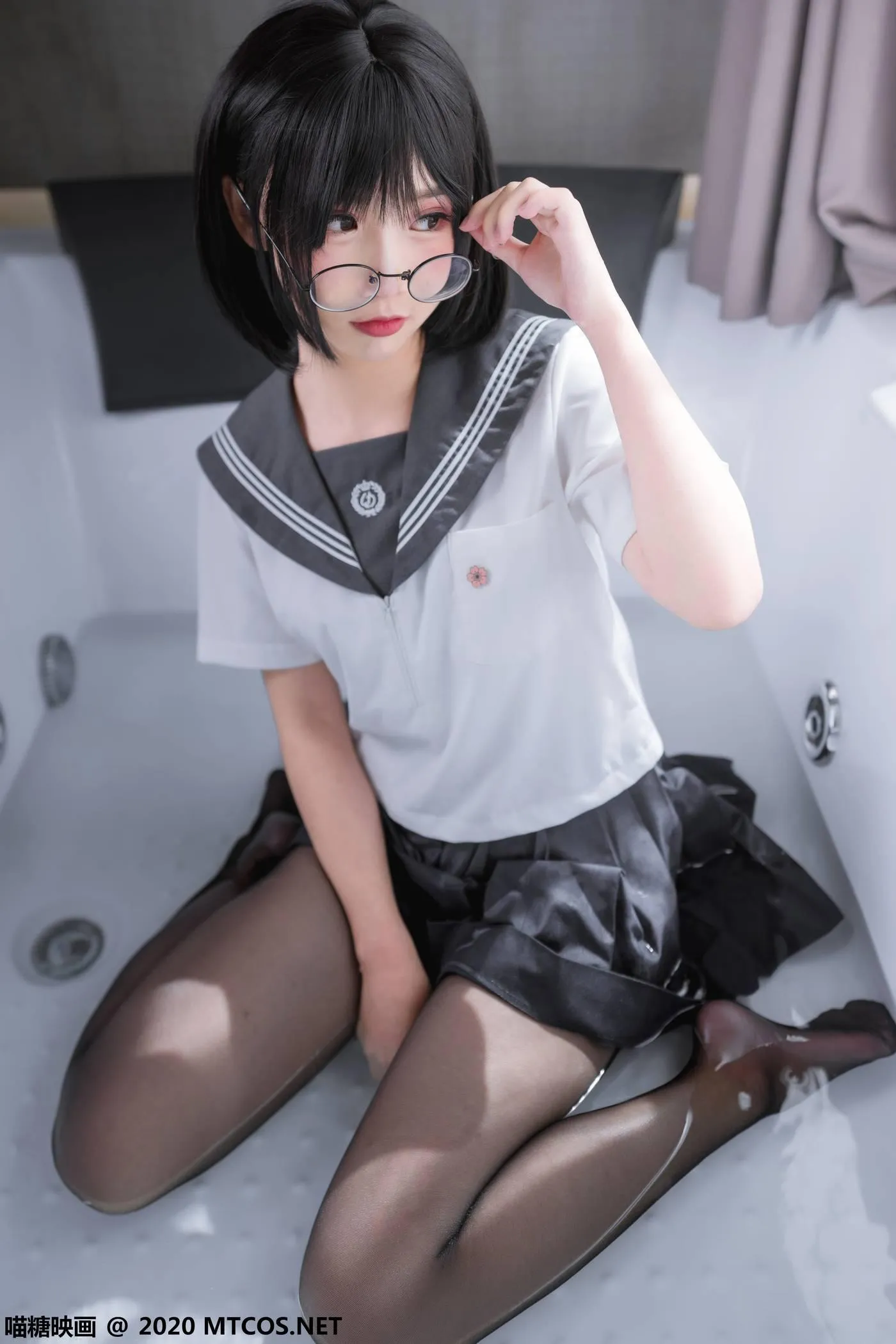 [喵糖映画] JKL.017 黑丝JK制服[21P]插图1