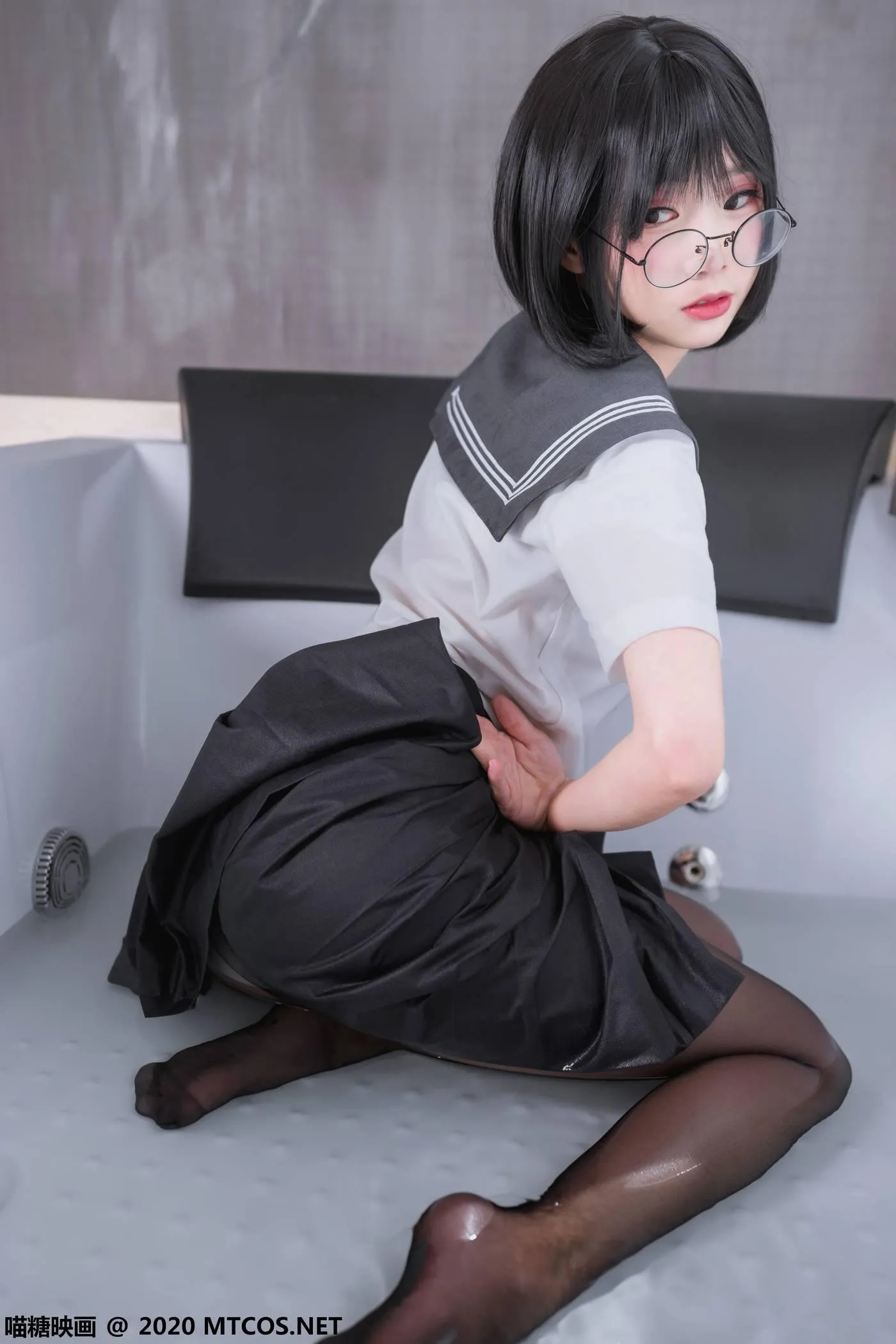 [喵糖映画] JKL.017 黑丝JK制服[21P]插图5