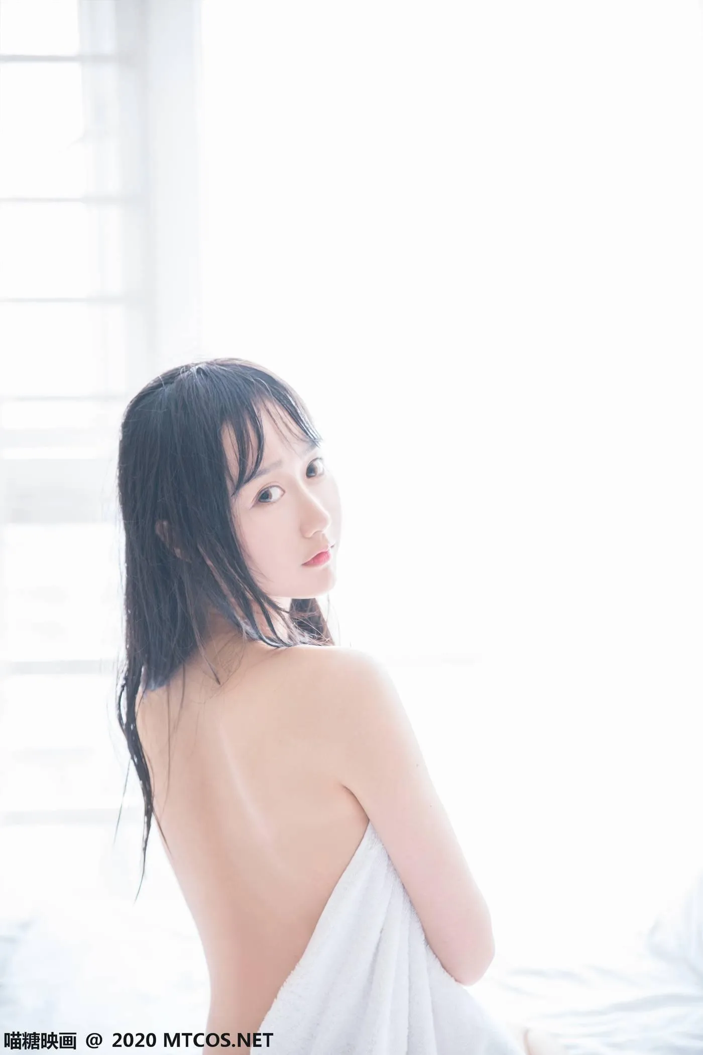 [喵糖映画] VOL.174 纯白浴巾[58P]插图1