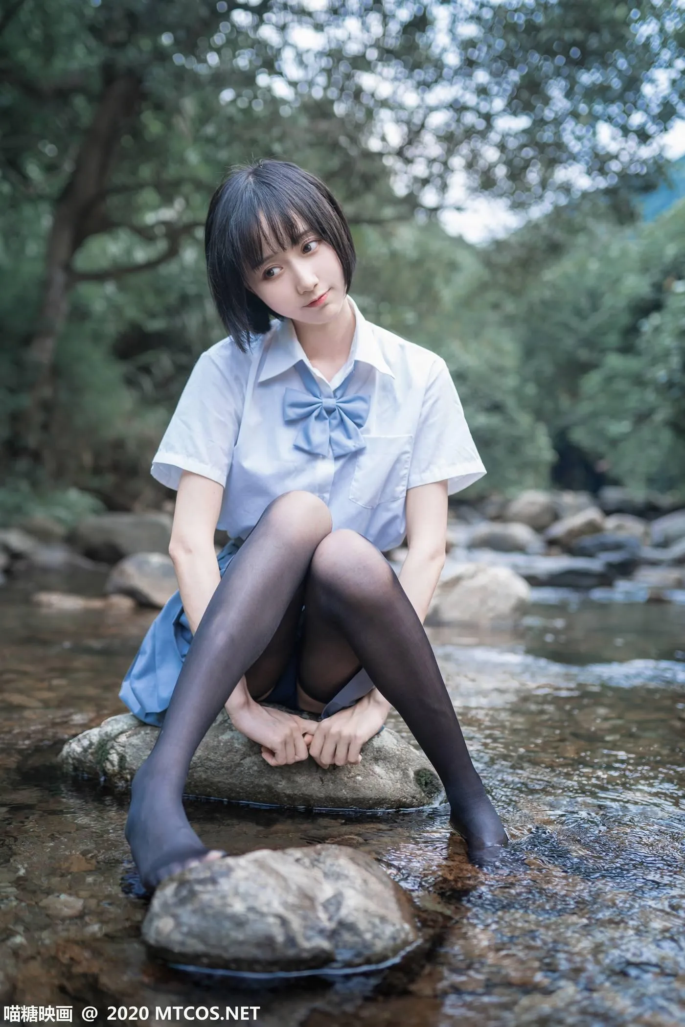 [喵糖映画] JKL.016 溪边JK制服[37P]插图2