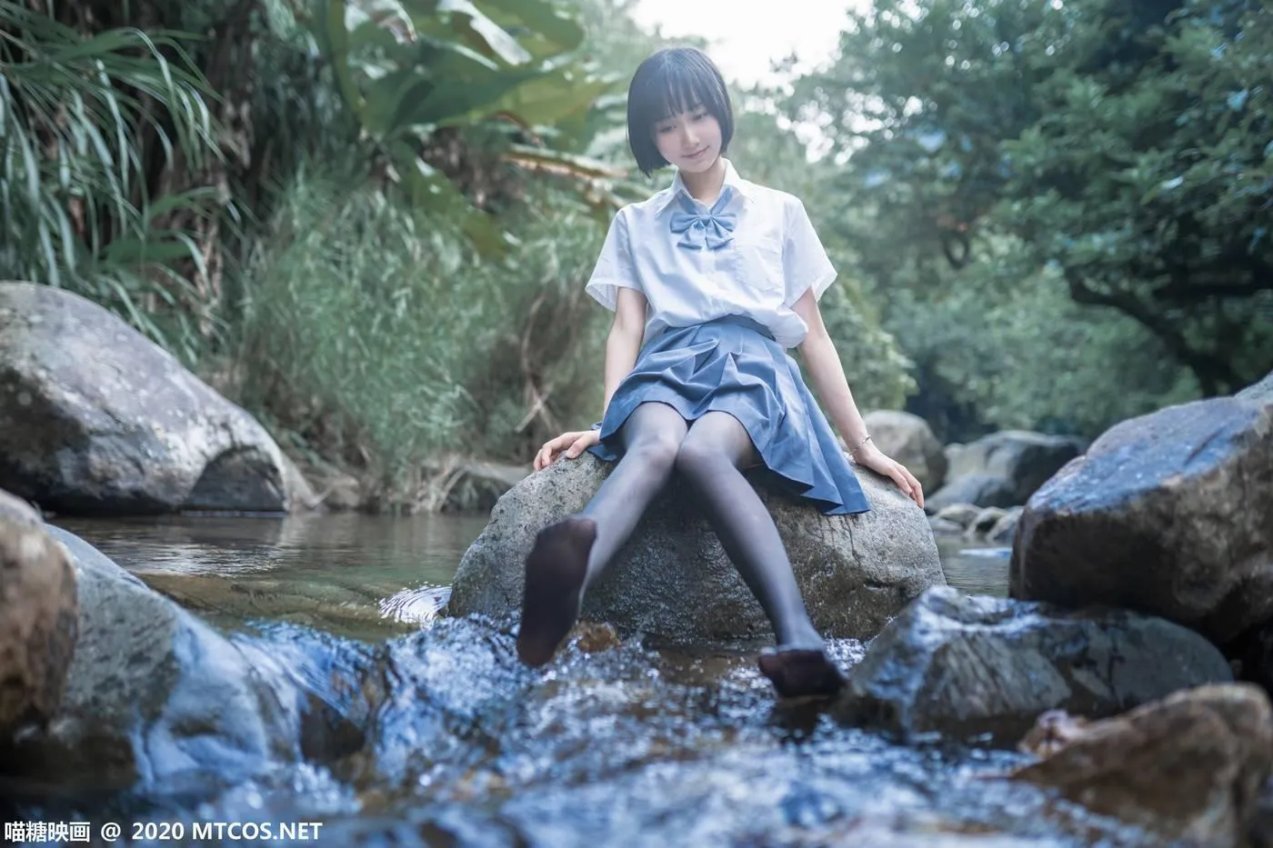 [喵糖映画] JKL.016 溪边JK制服[37P]插图3