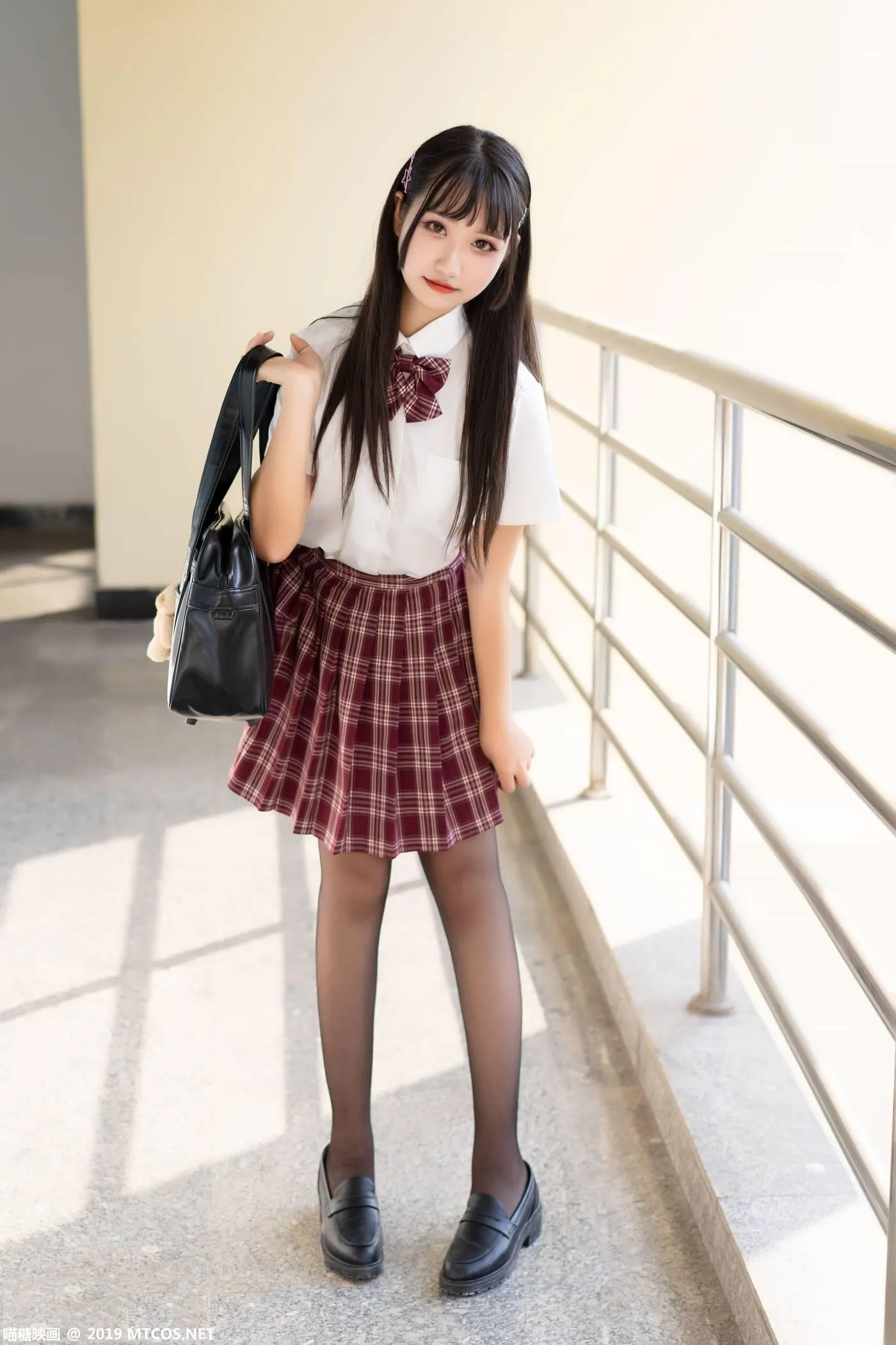 [喵糖映画] VOL.023 制服学妹[44P]插图2