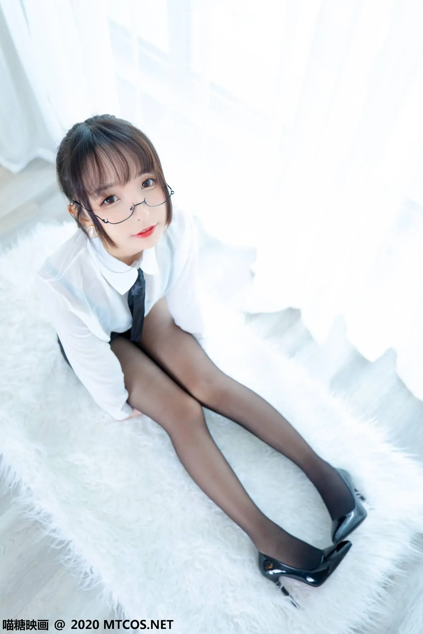 [喵糖映画] VOL.202 OL制服裙[70P]插图3