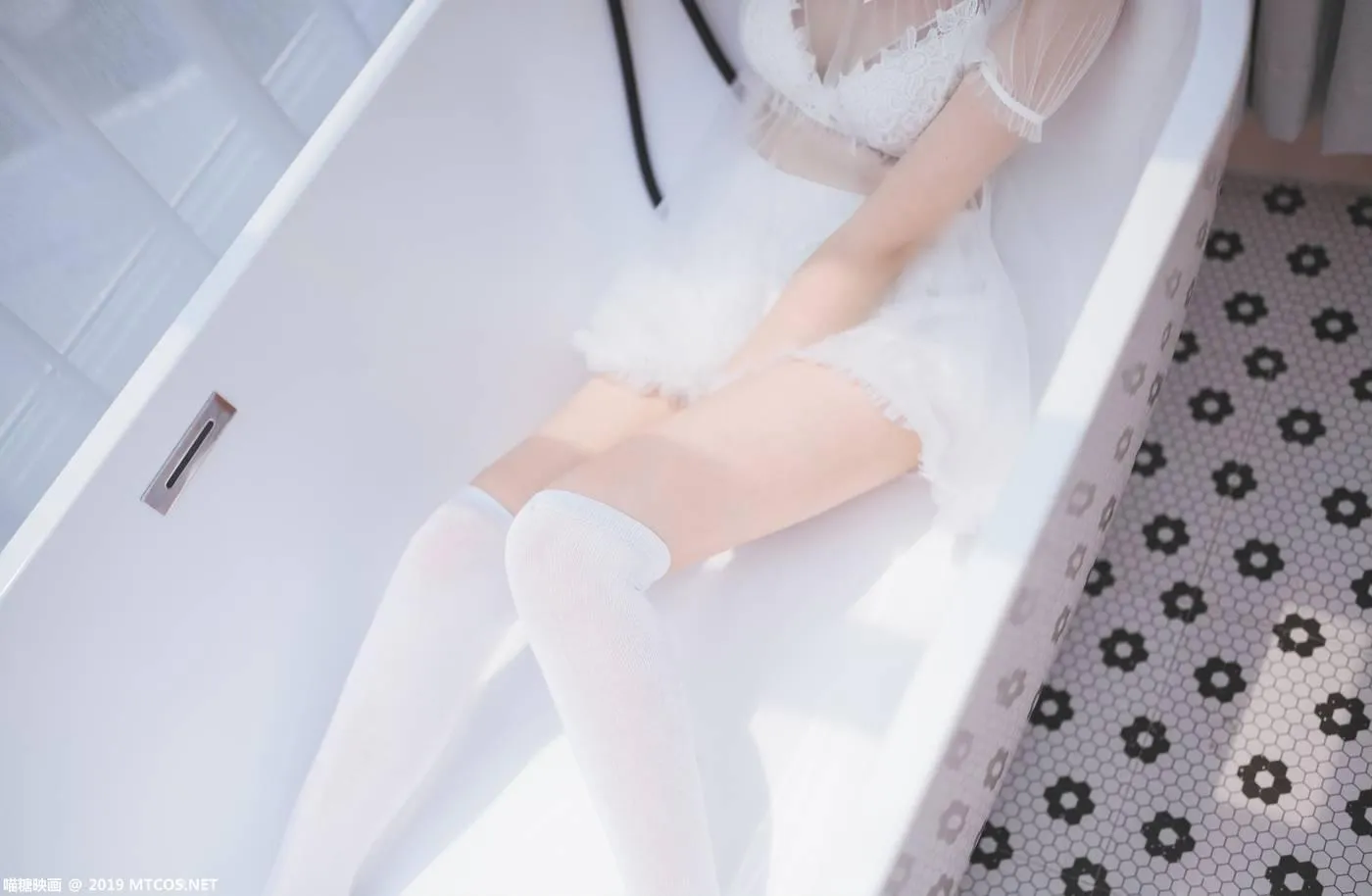 [喵糖映画] VOL.025 纯情白裙[42P]插图