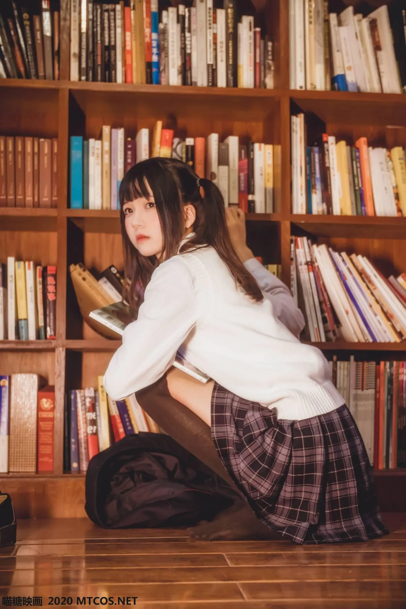 [喵糖映画] JKL.004 学妹JK制服[40P]插图