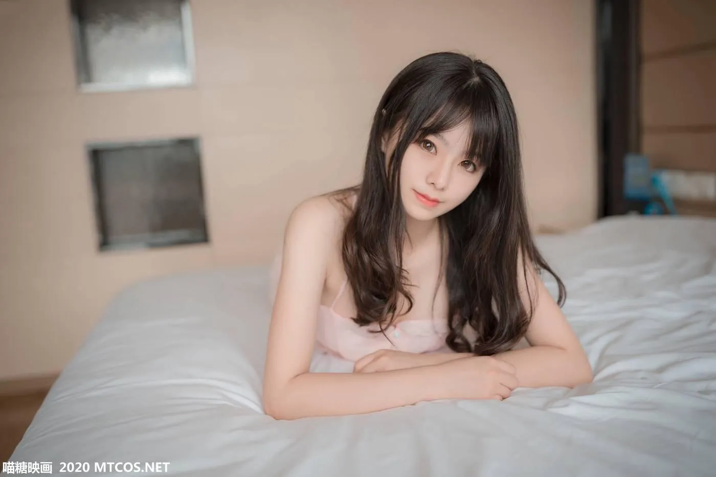 [喵糖映画] VOL.104 粉色吊带睡衣[45P]插图6